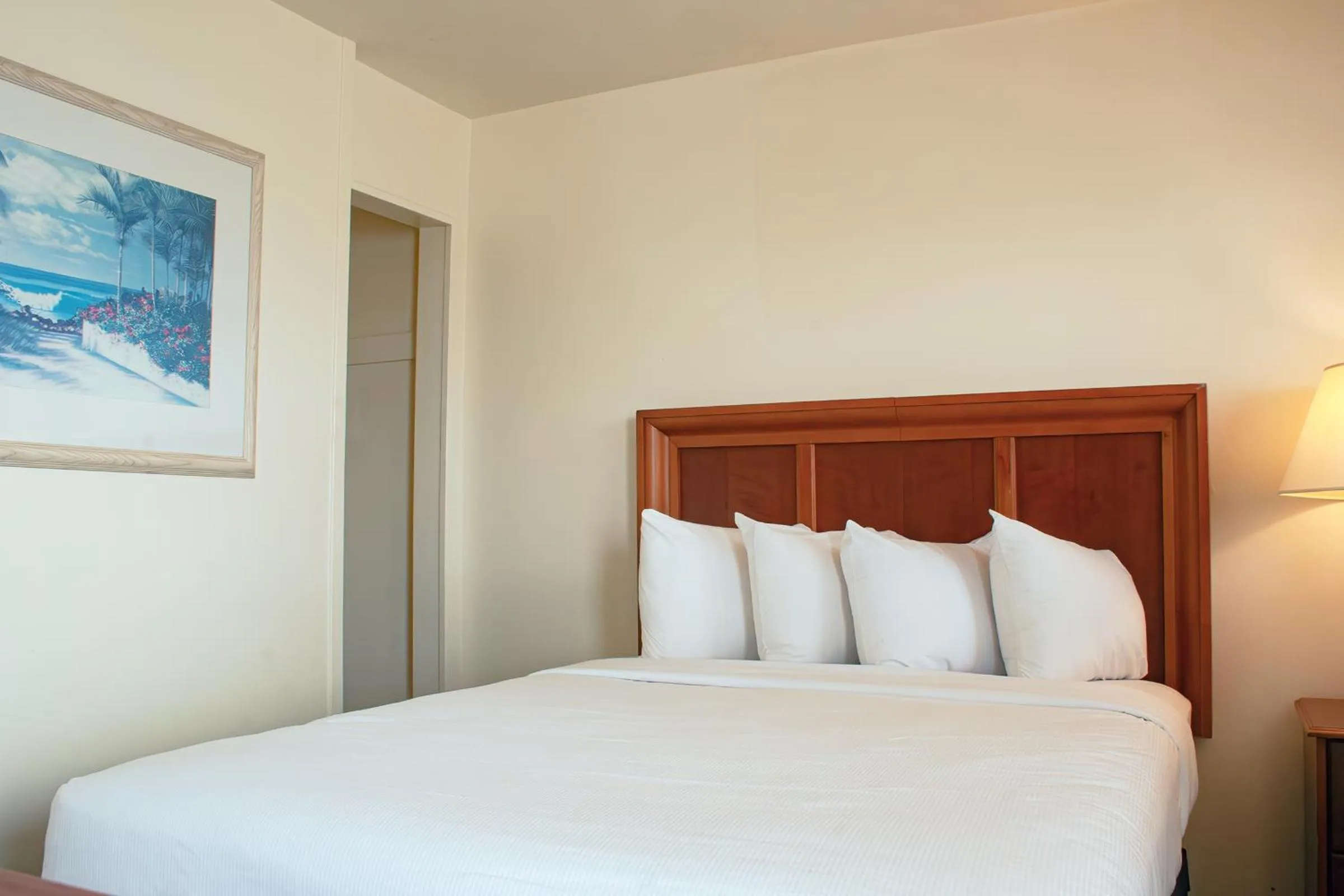 Bed in Oceanic Motel