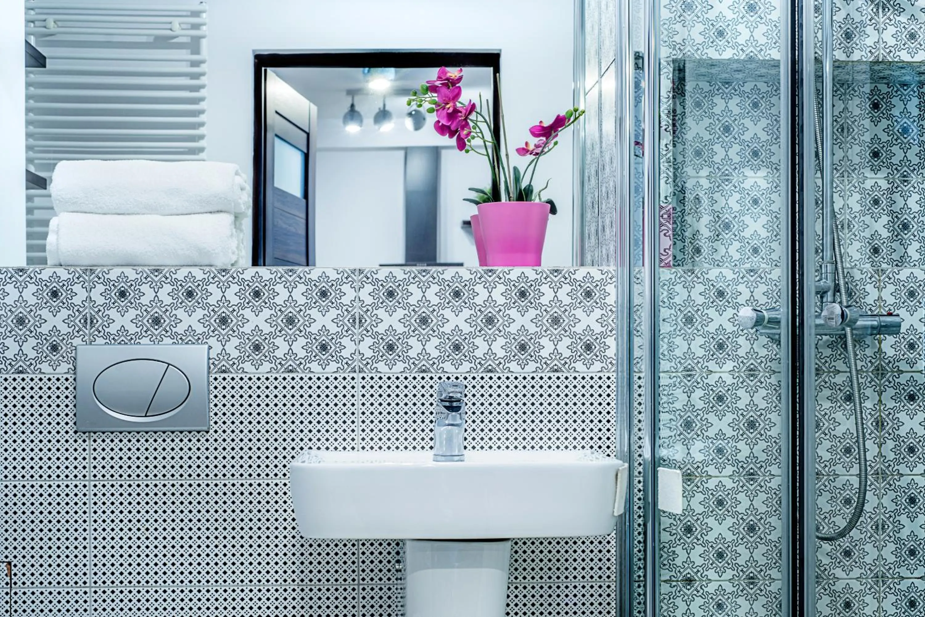 Bathroom in Angel City Center Krakow Aparthotel