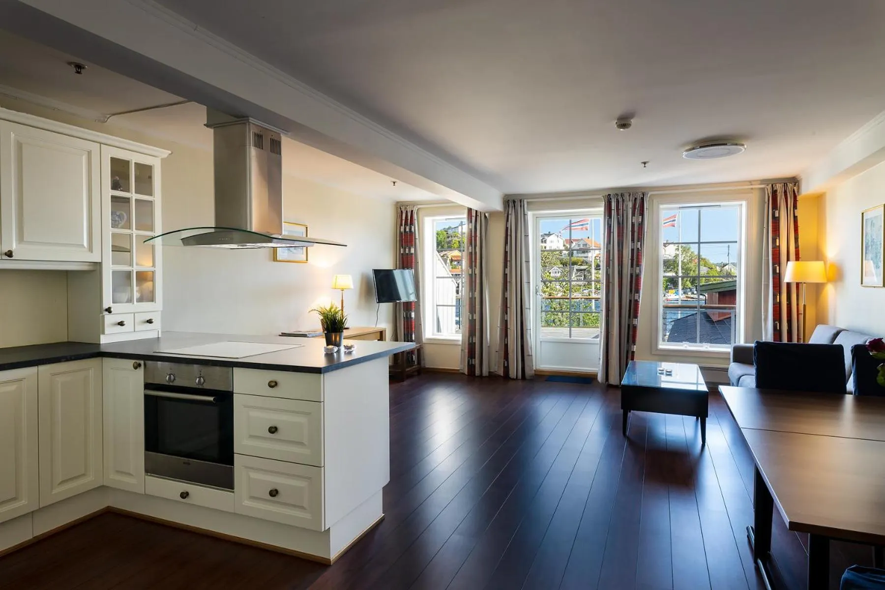 Kitchen or kitchenette in Victoria Hotel Kragerø