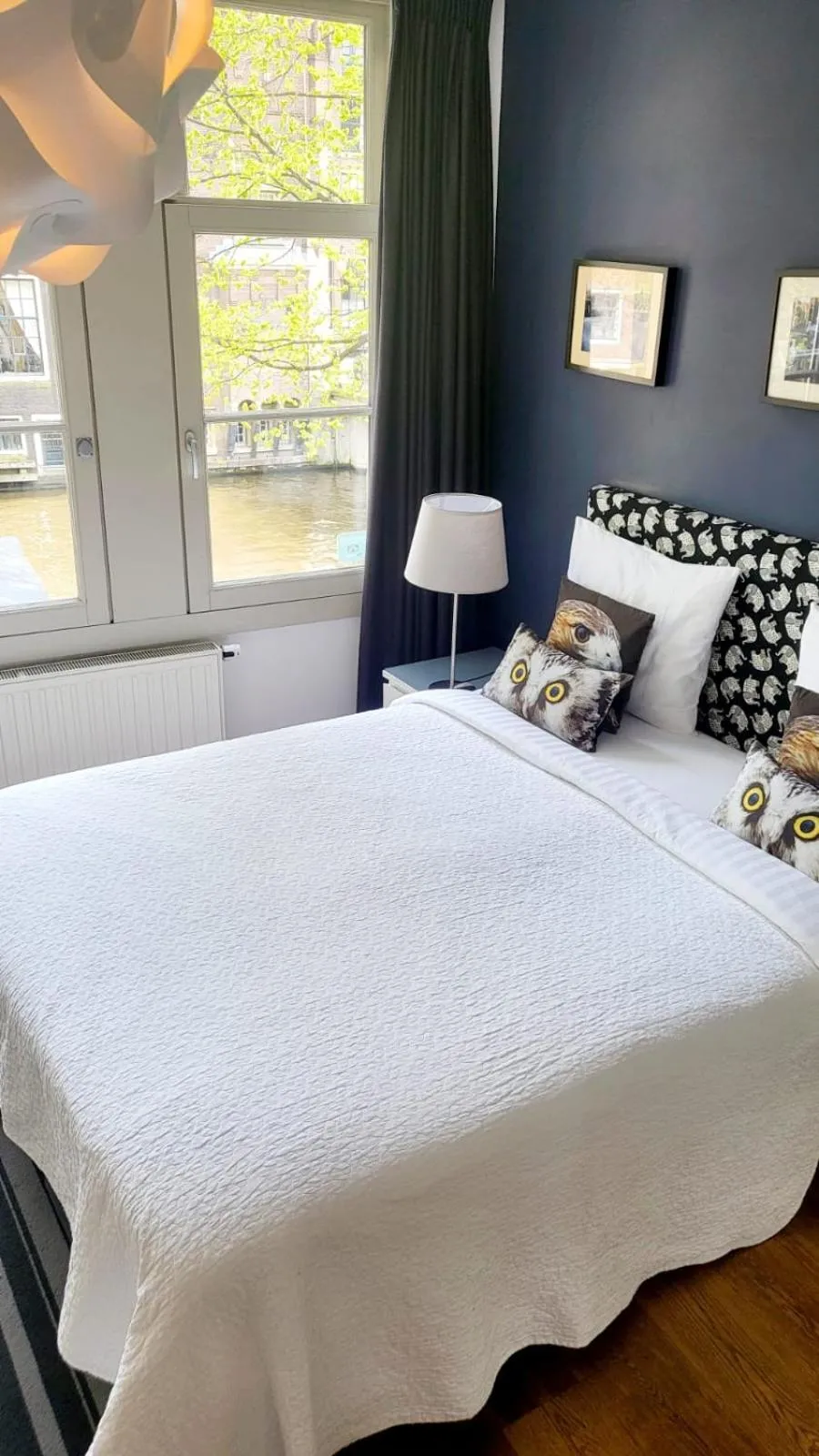 Bed in Velvetamsterdam
