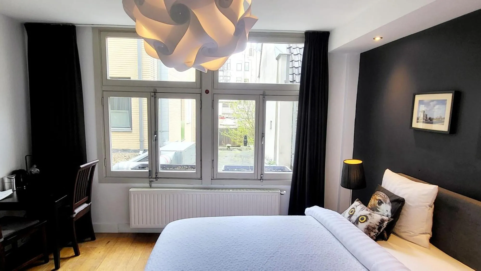 Bed in Velvetamsterdam