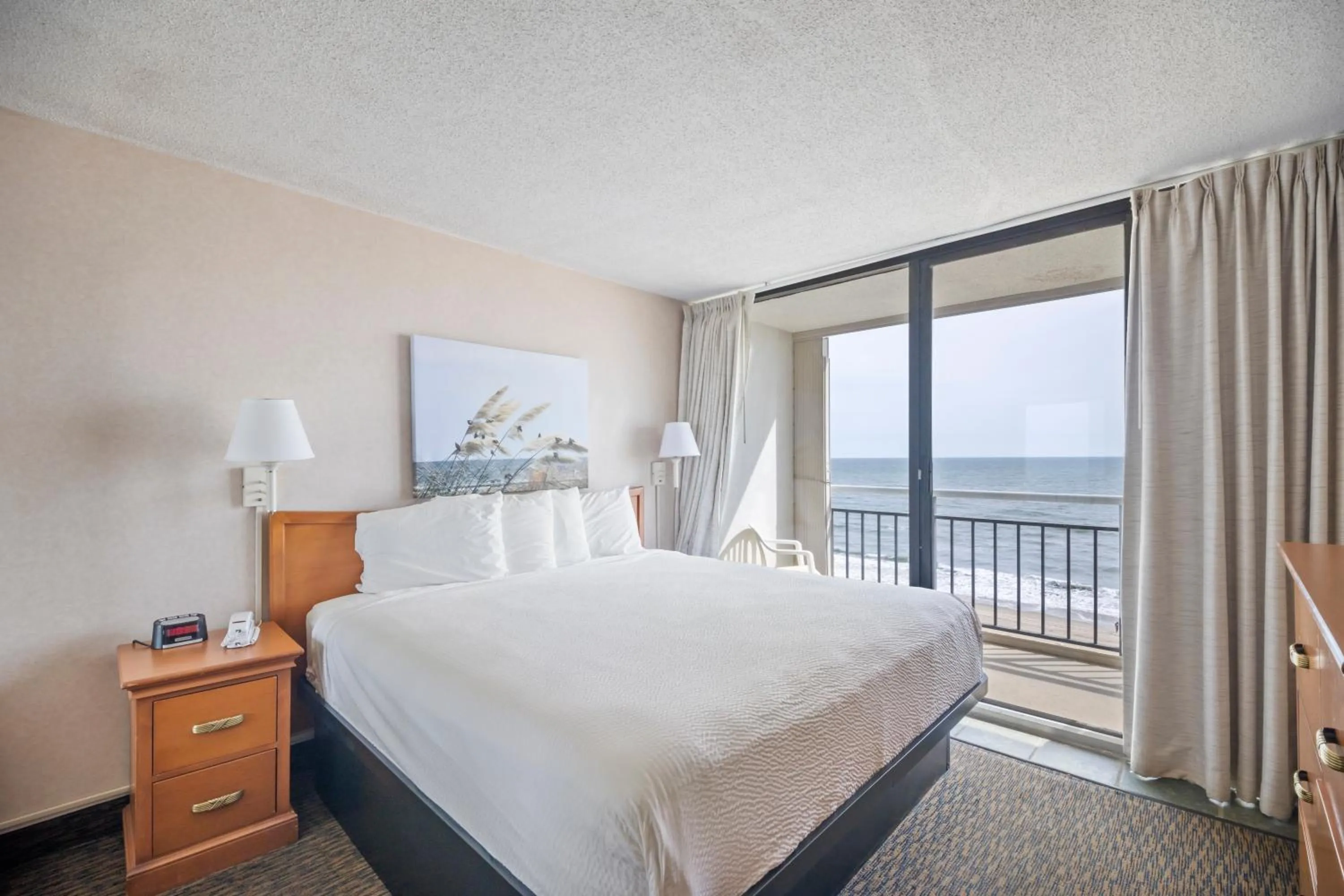 Bed in Four Sails Resort