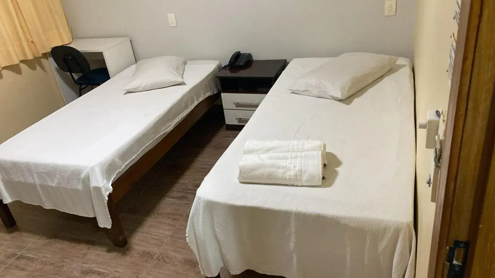 Standard Twin Room in Campos Gerais Hotel - Próximo a Rodoviária e Mercados Turísticos Standard Twin Room in Campos Gerais Hotel - Próximo a Rodoviária e Mercados Turísticos