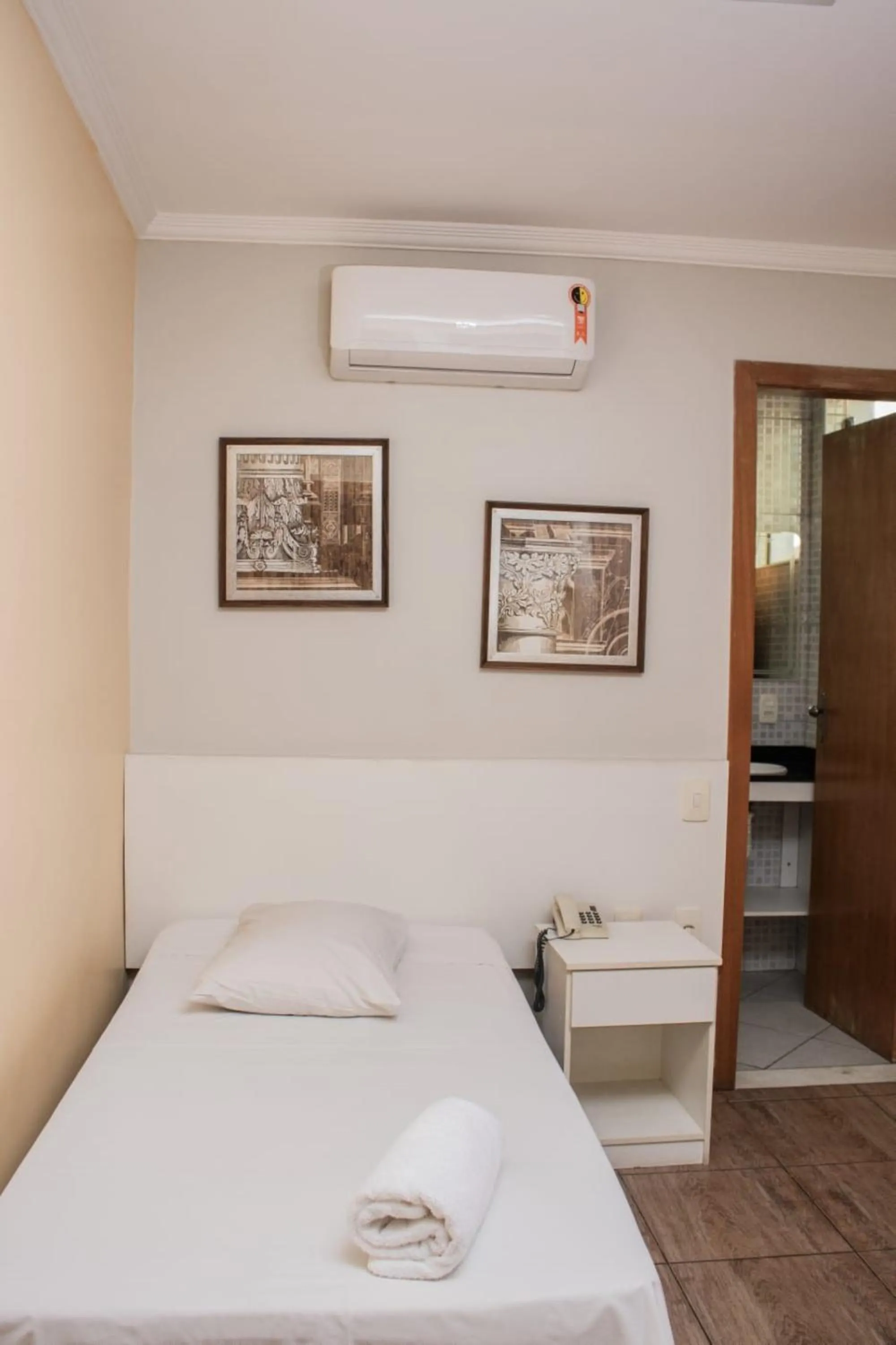 Campos Gerais Hotel - Próximo a Rodoviária e Mercados Turísticos