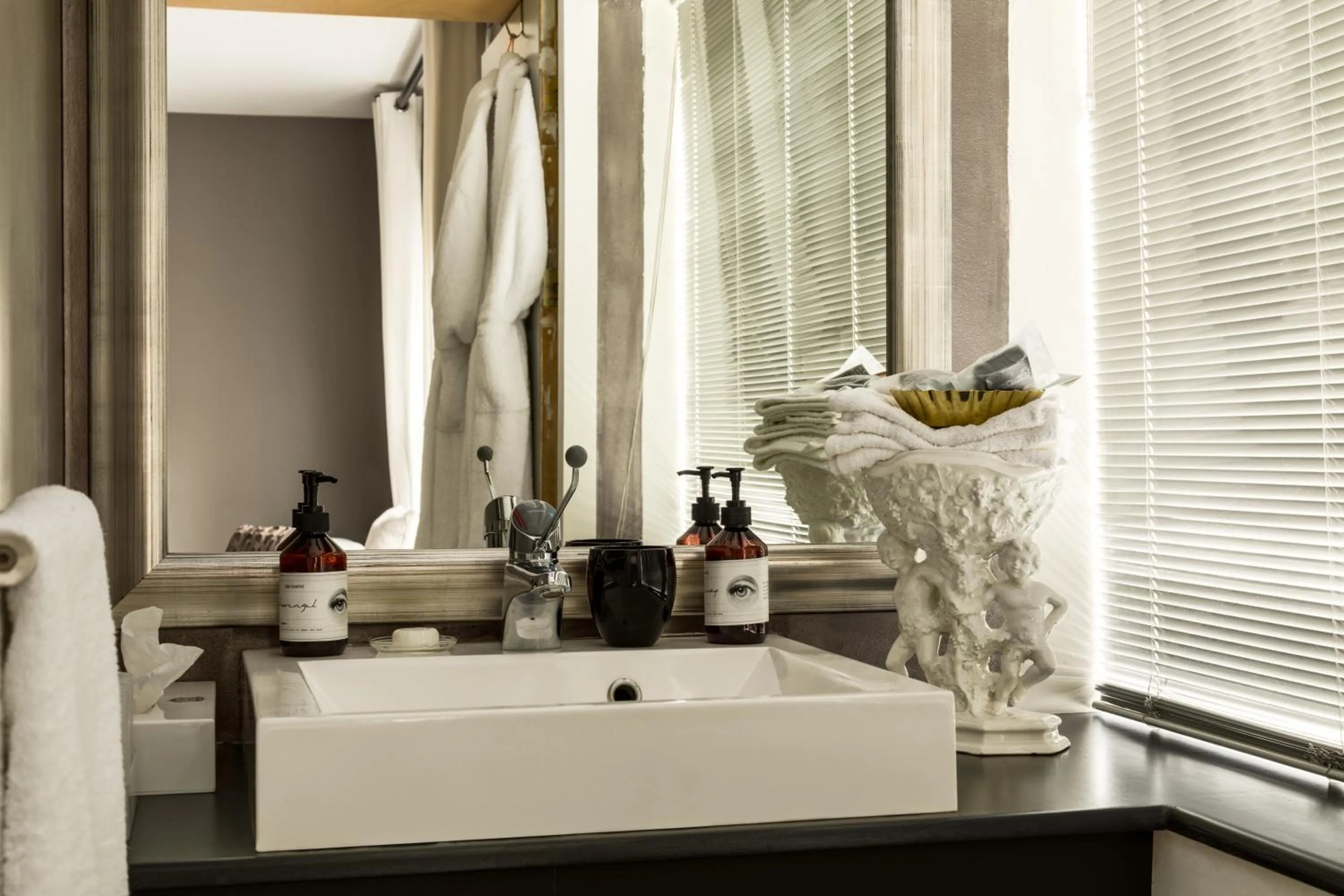 Decorative detail in B&B Habitat