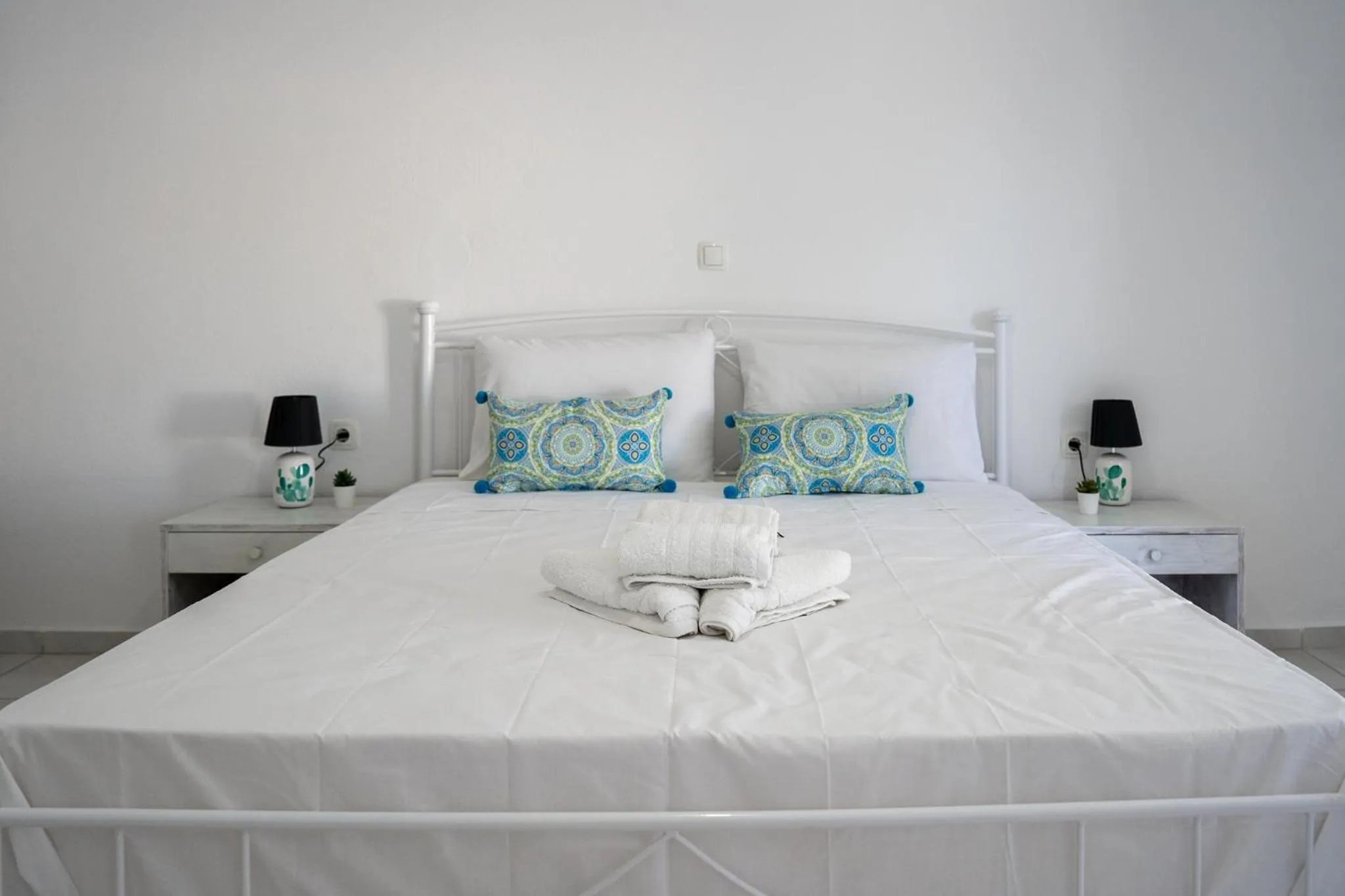 Bed in Pittas Studios