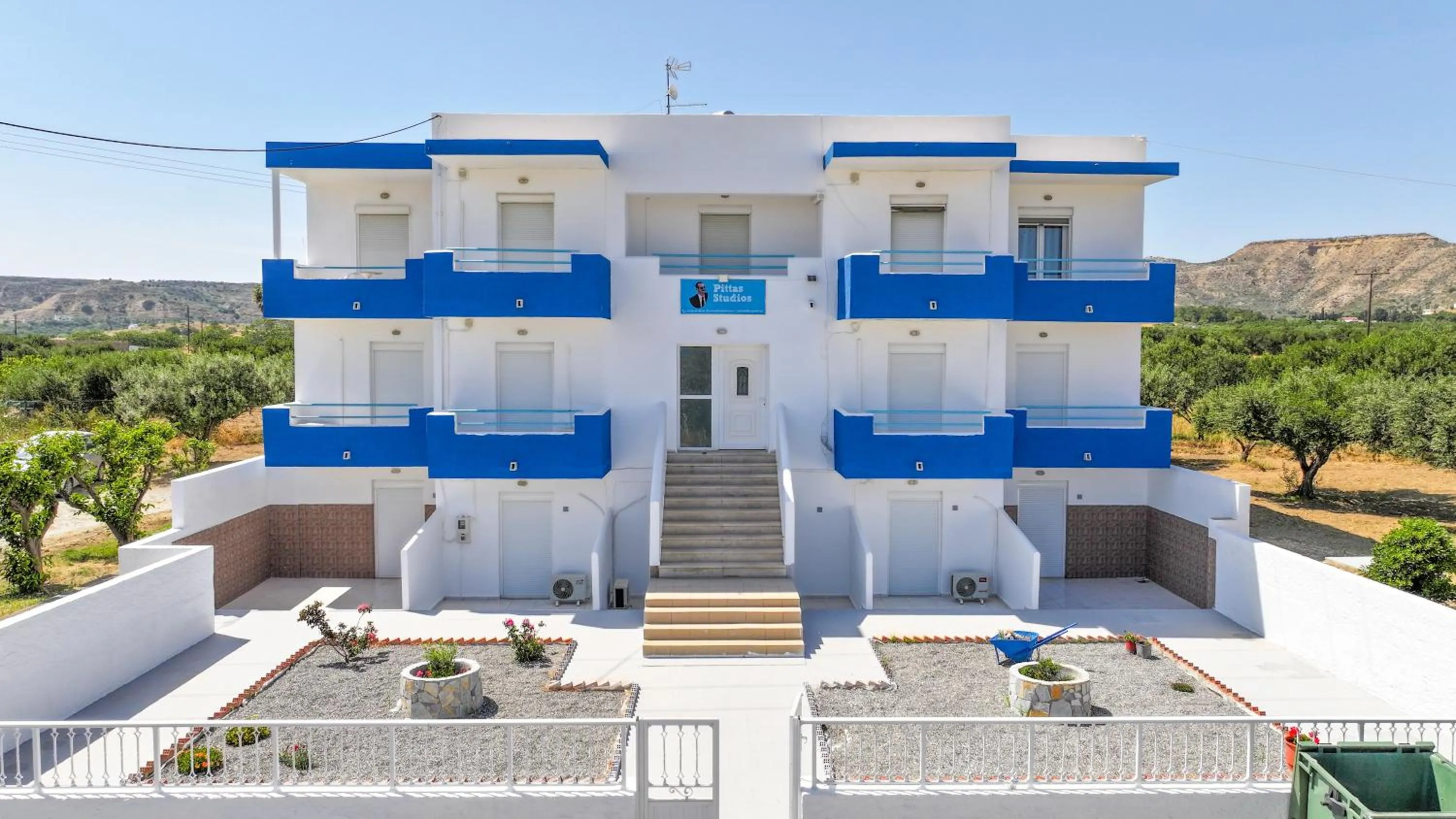 Property building in Pittas Studios