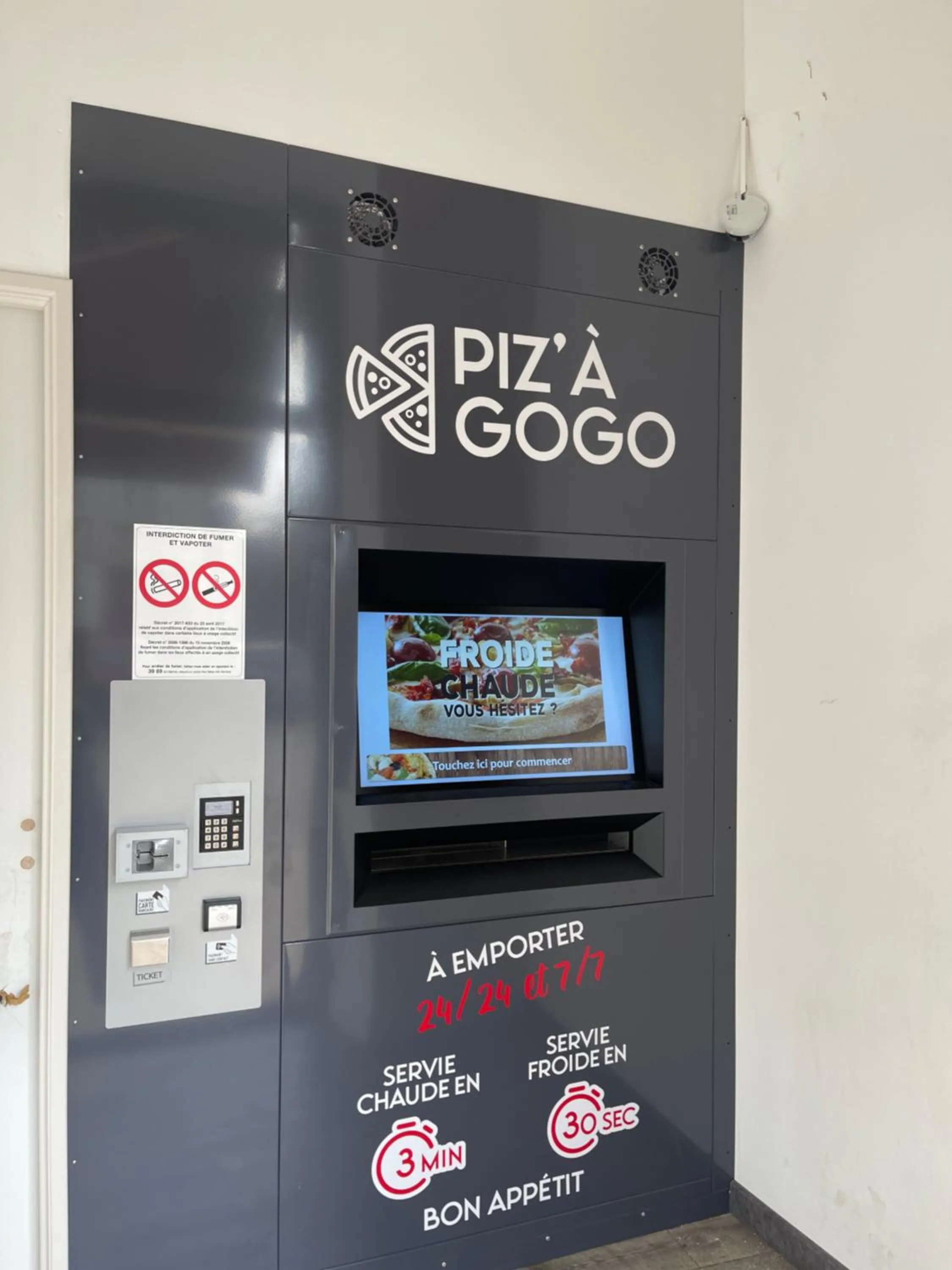 Restaurant/places to eat in Hôtel du Commerce