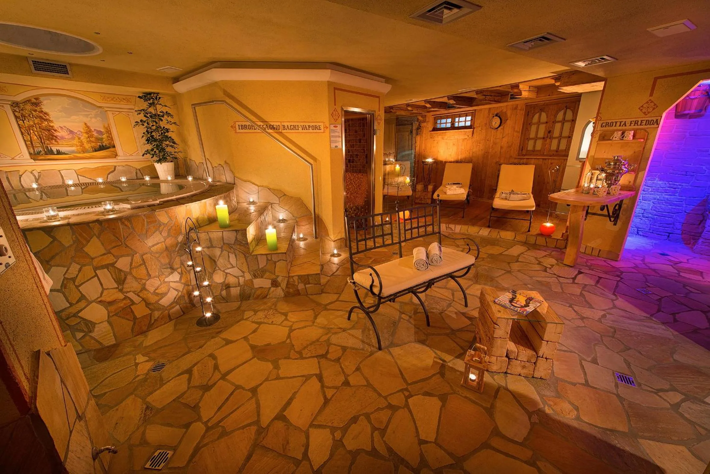 Hot Tub in Hotel Roberta Alpine Adults only