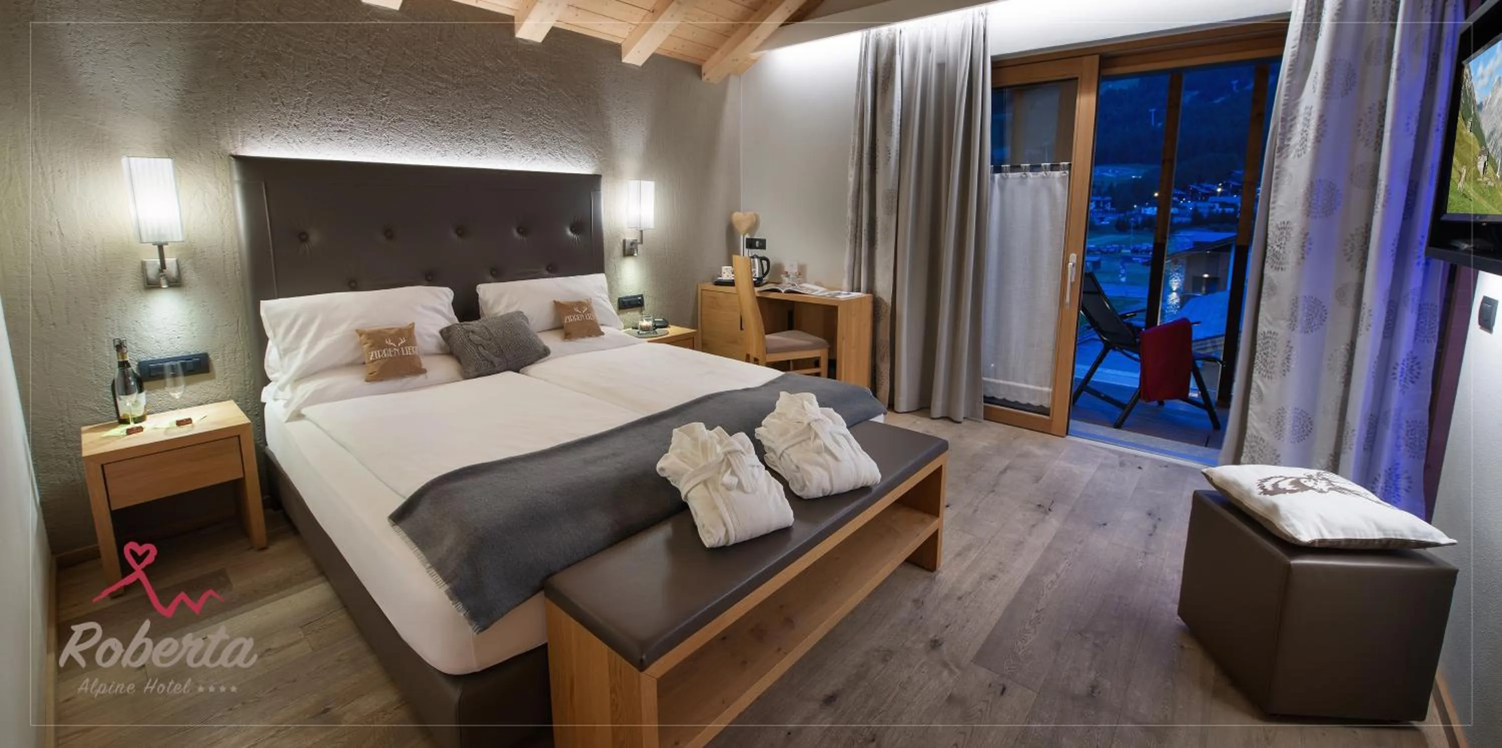 Bedroom, Bed in Hotel Roberta Alpine Adults only