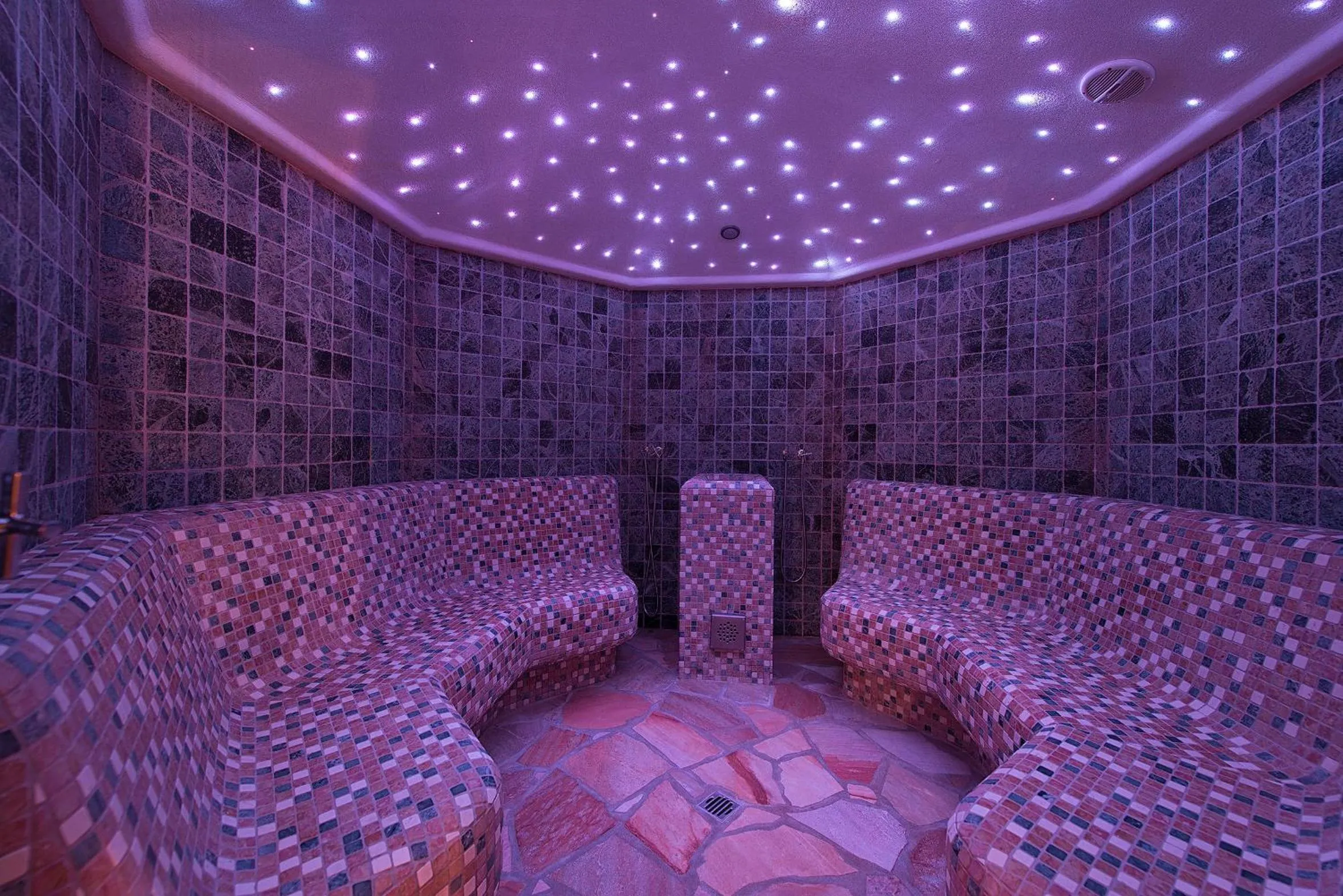 Spa and wellness centre/facilities in Hotel Roberta Alpine Adults only