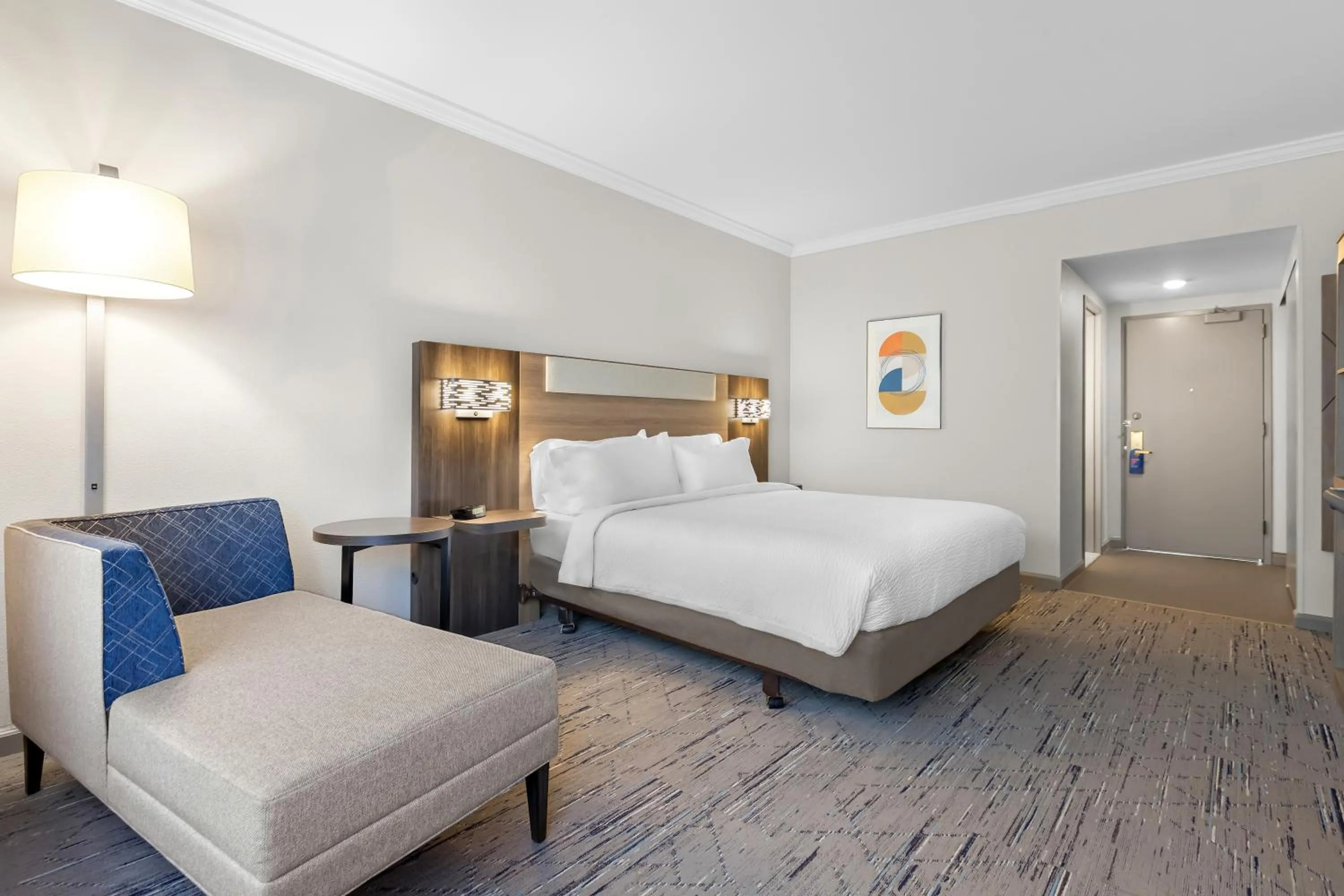 Bed in Holiday Inn Express Princeton Southeast by IHG