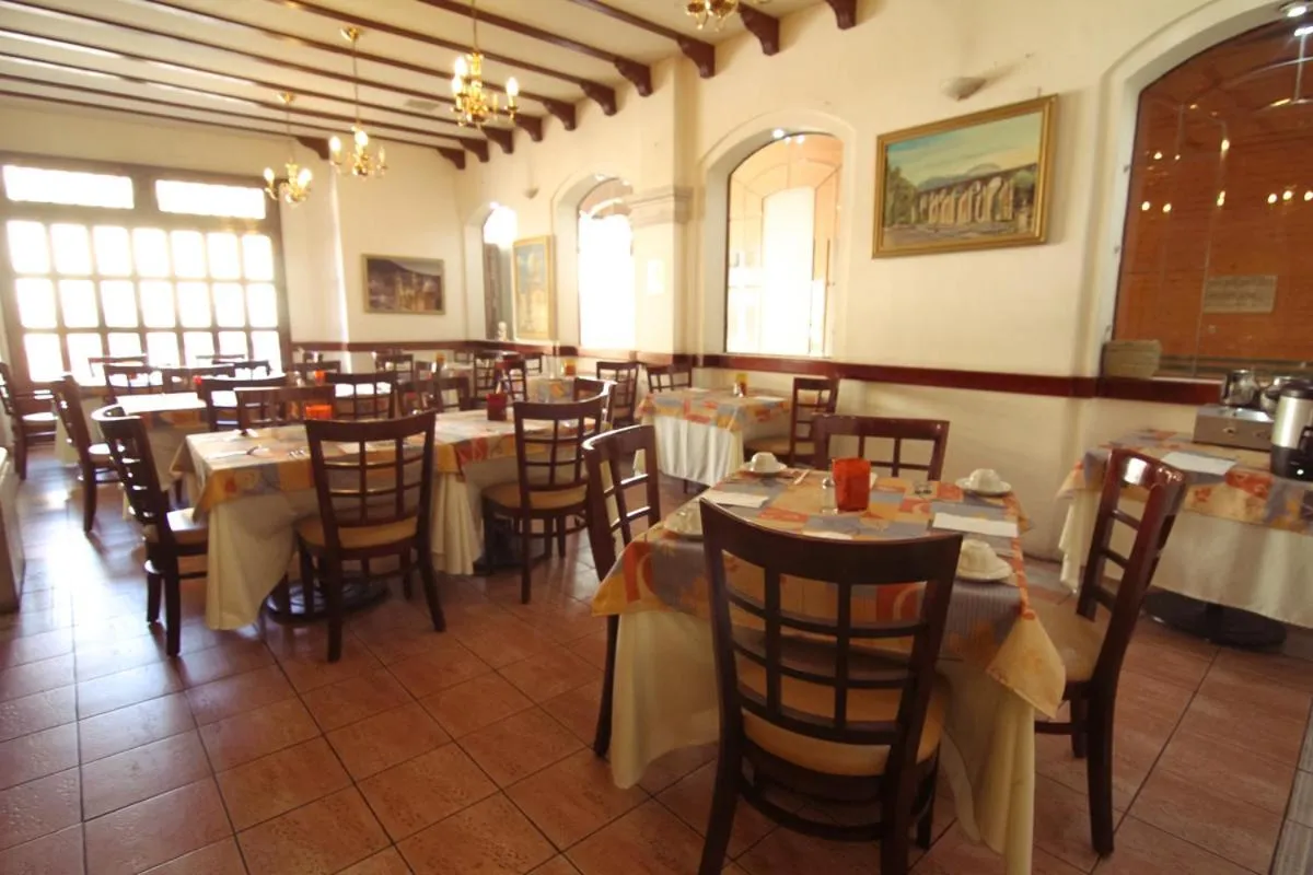 Restaurant/places to eat in Hotel La Finca del Minero