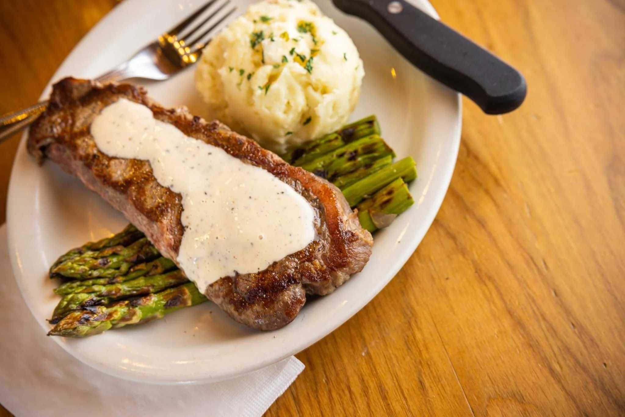 Restaurant/places to eat in AmishView Inn & Suites