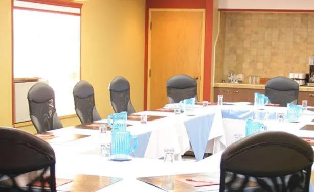 Business facilities in Amosphère Complexe