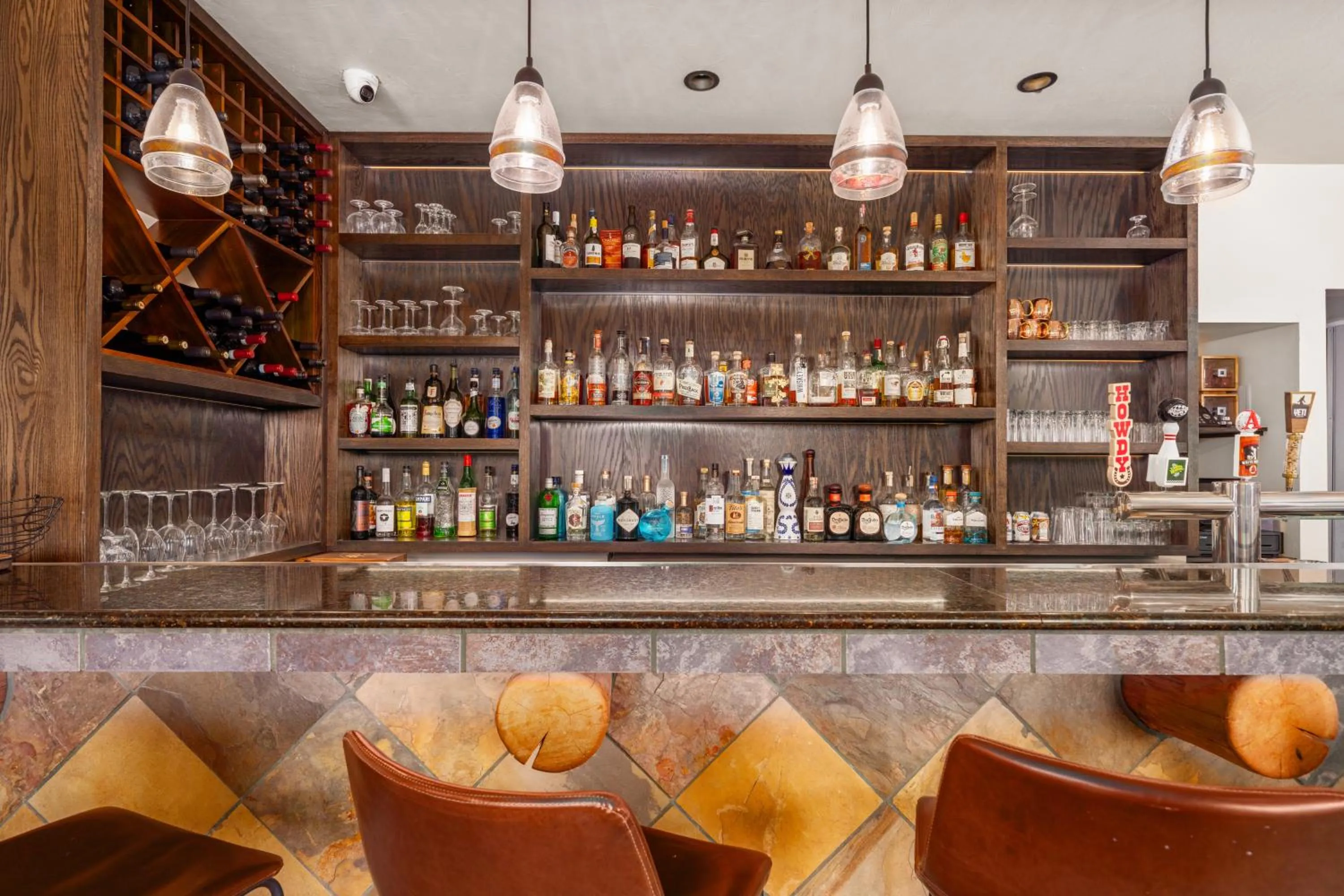 Lounge or bar in Chipeta Lodge