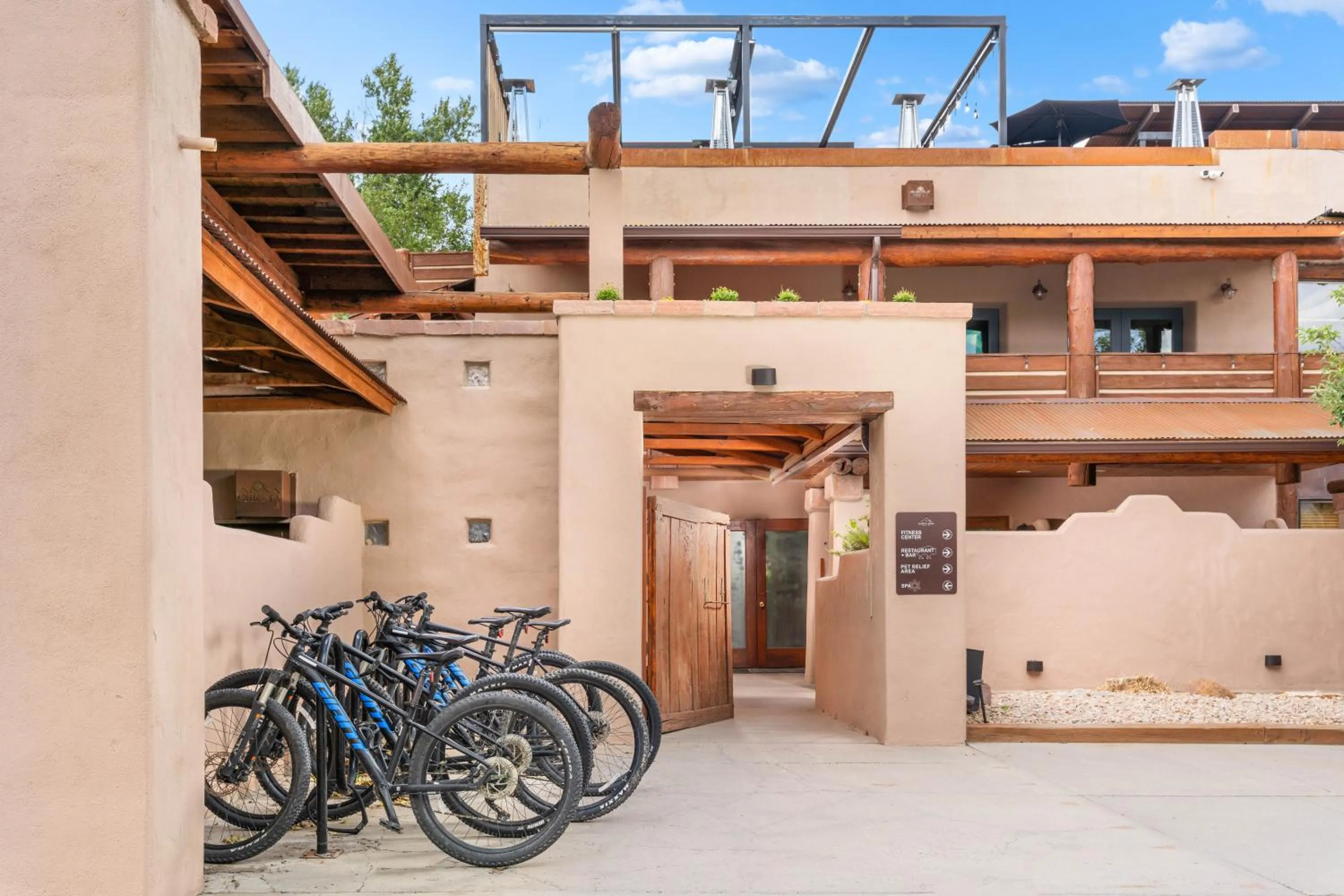 Cycling in Chipeta Lodge