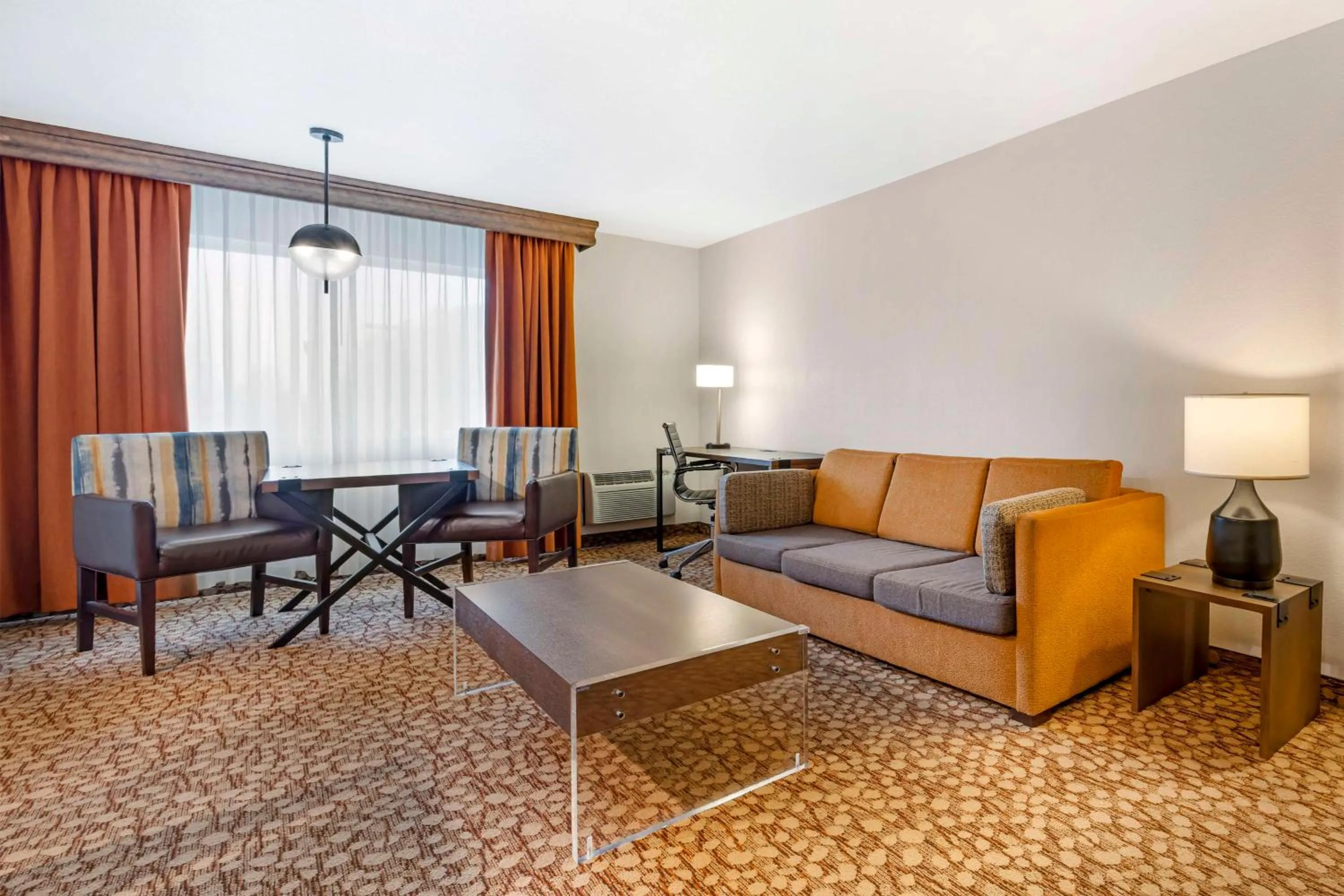 Photo of the whole room in Best Western Plus Mill Creek Inn