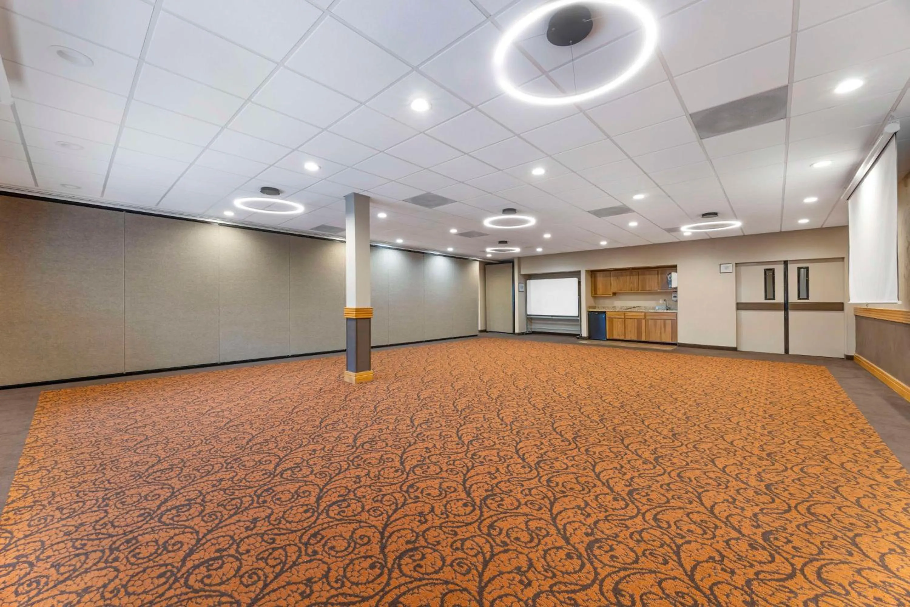 Meeting/conference room in Best Western Plus Mill Creek Inn