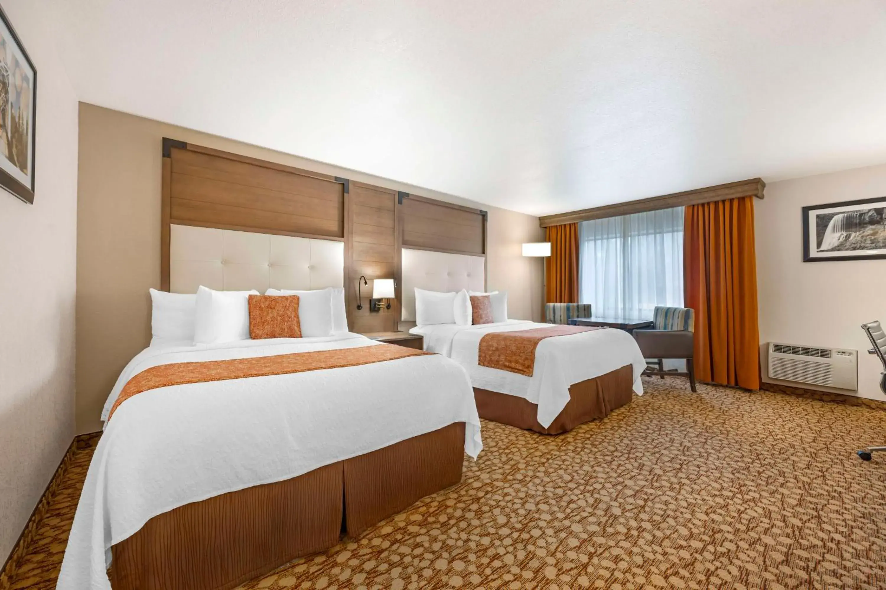 Queen Room with Two Queen Beds - Non-Smoking in Best Western Plus Mill Creek Inn Queen Room with Two Queen Beds - Non-Smoking in Best Western Plus Mill Creek Inn