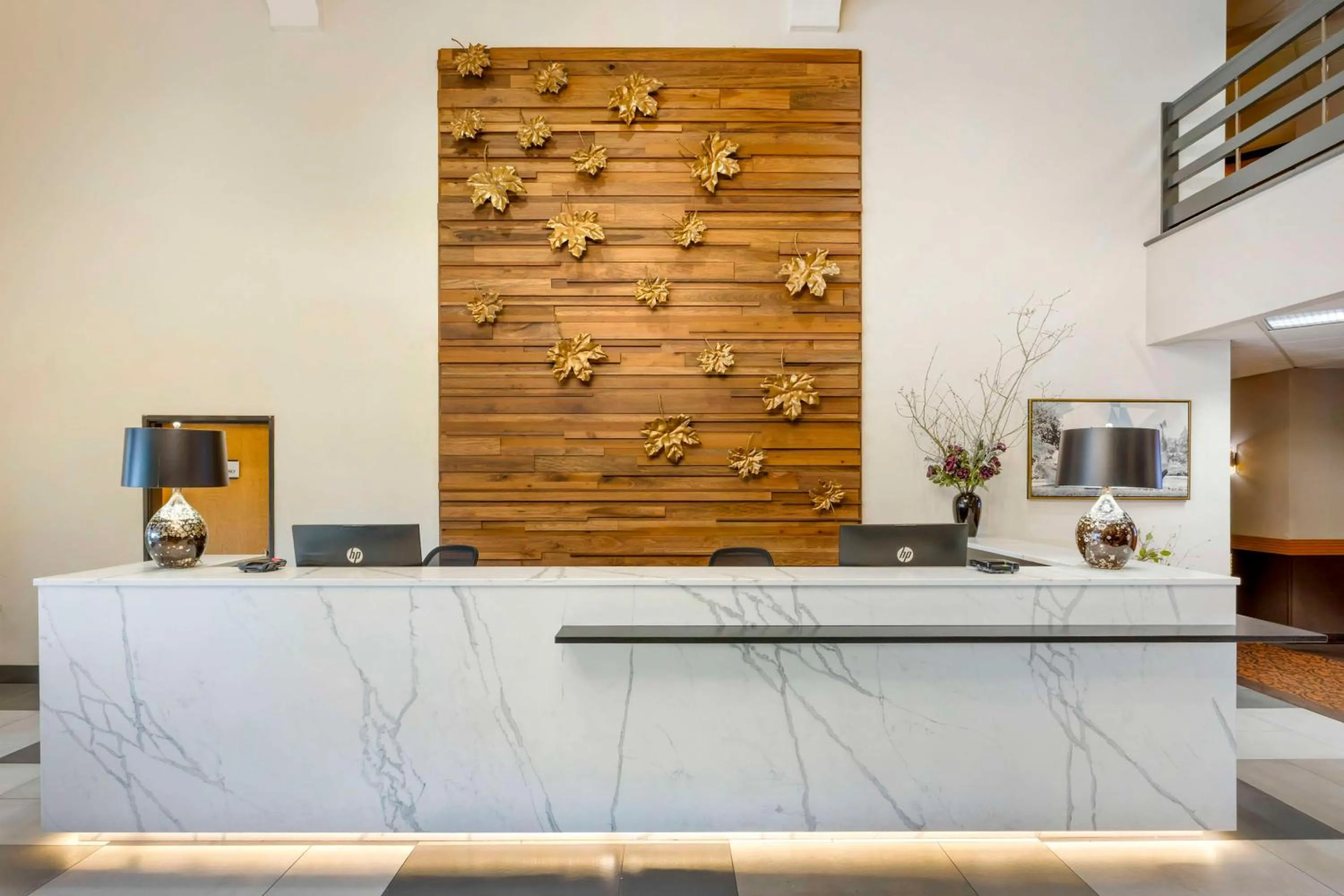 Lobby or reception in Best Western Plus Mill Creek Inn