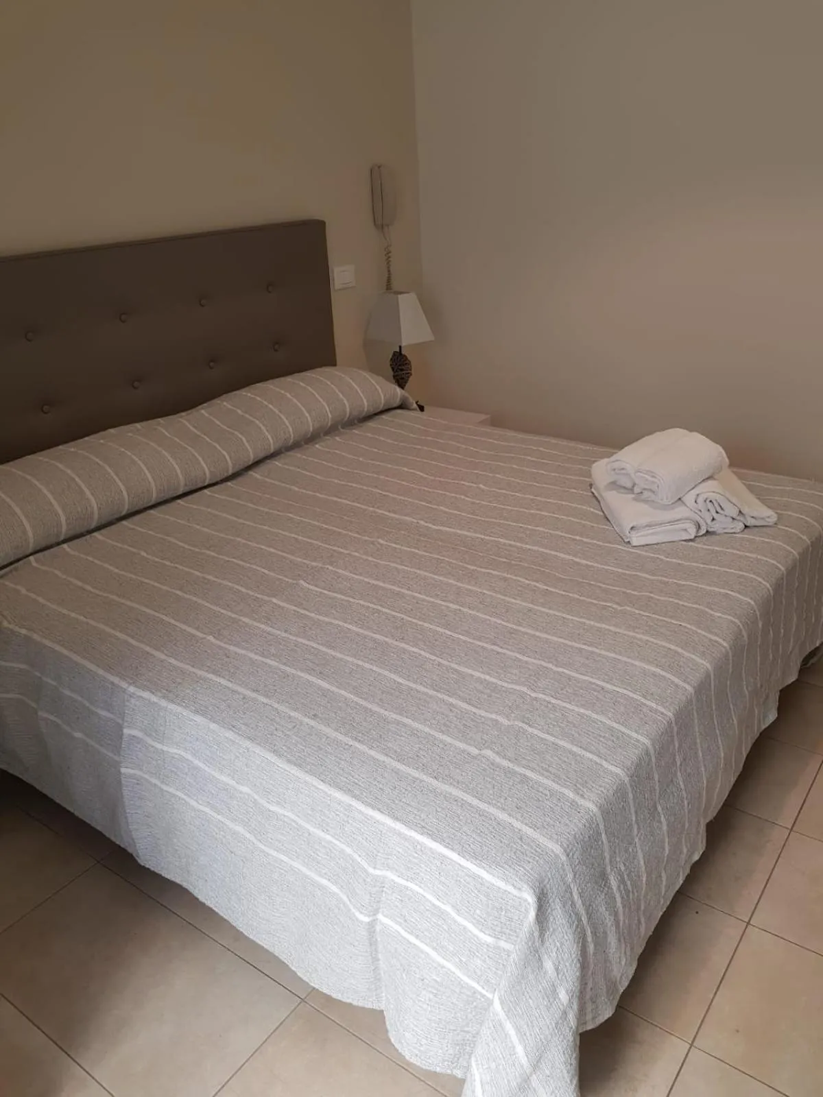 Bedroom, Bed in HOTEL CONDOR