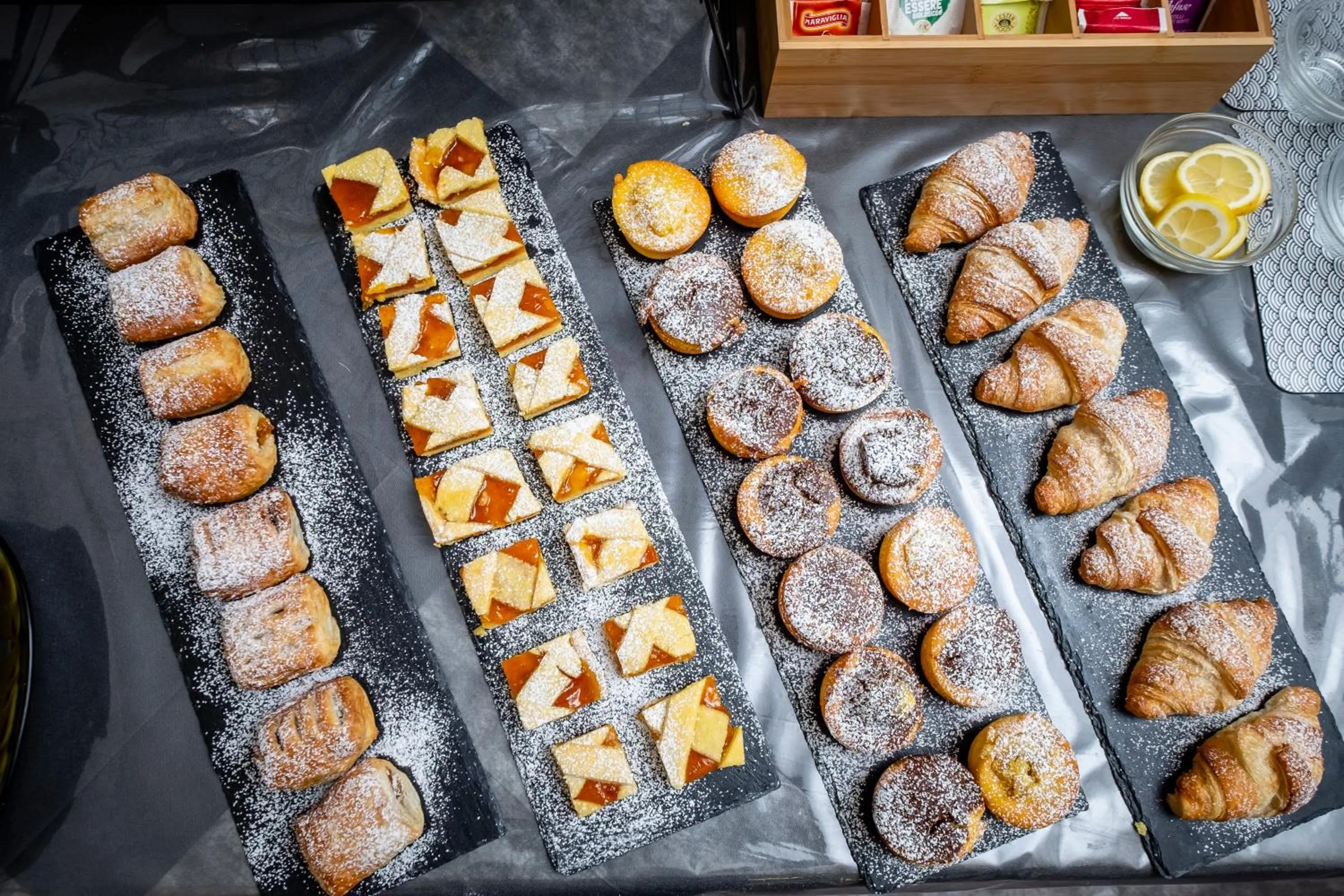 Food and drinks in HOTEL CONDOR