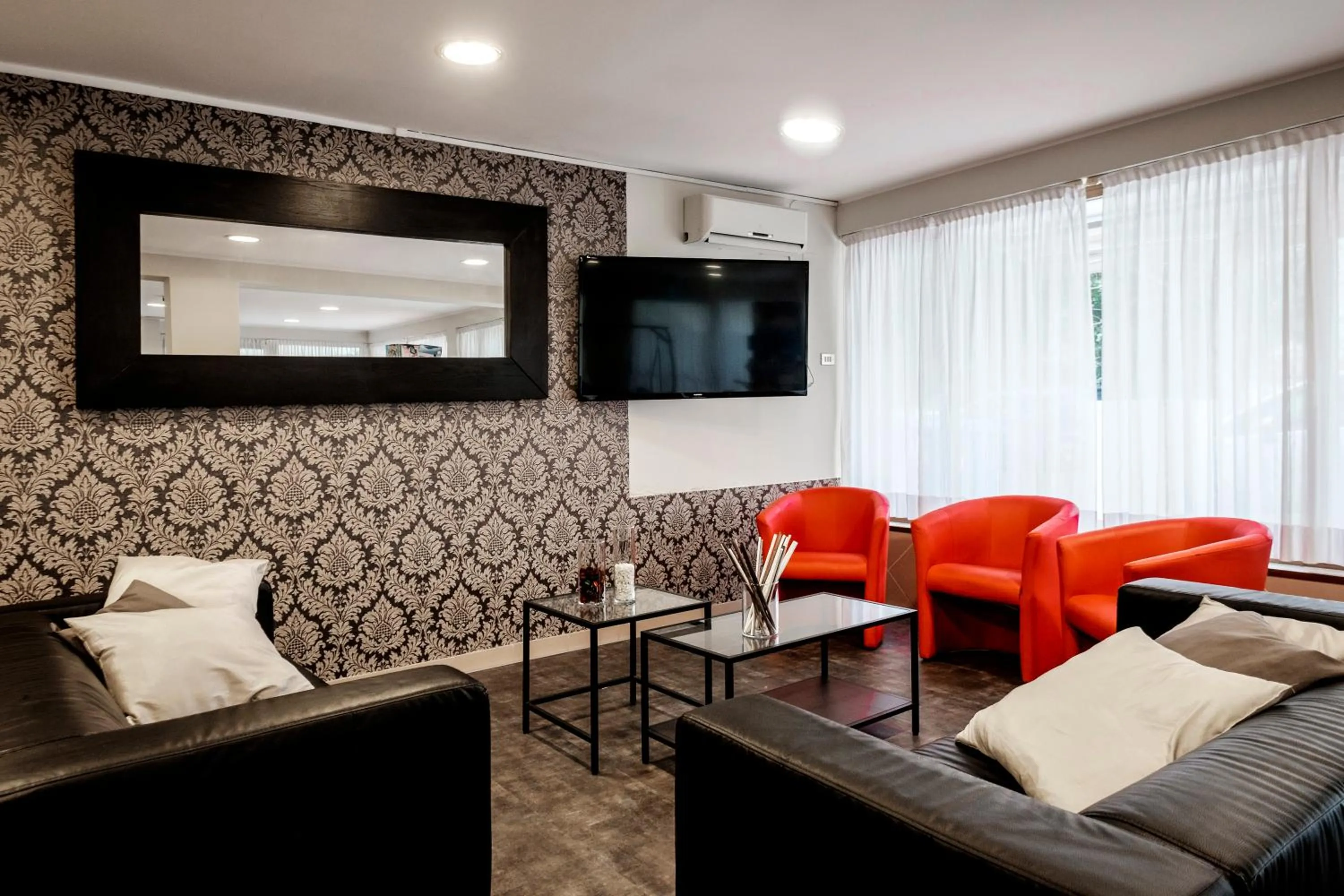 Lobby or reception in HOTEL CONDOR