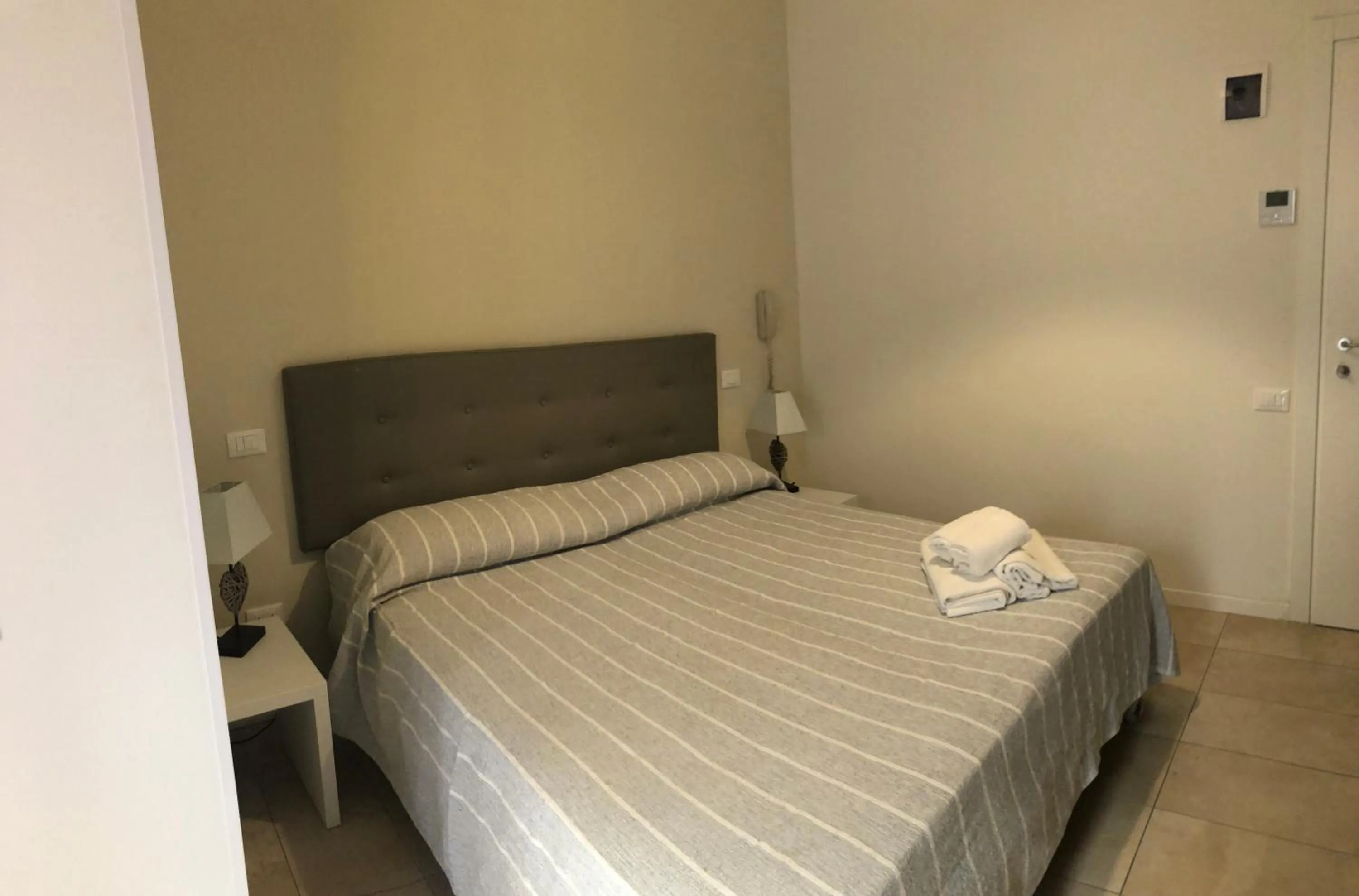 Bedroom, Bed in HOTEL CONDOR