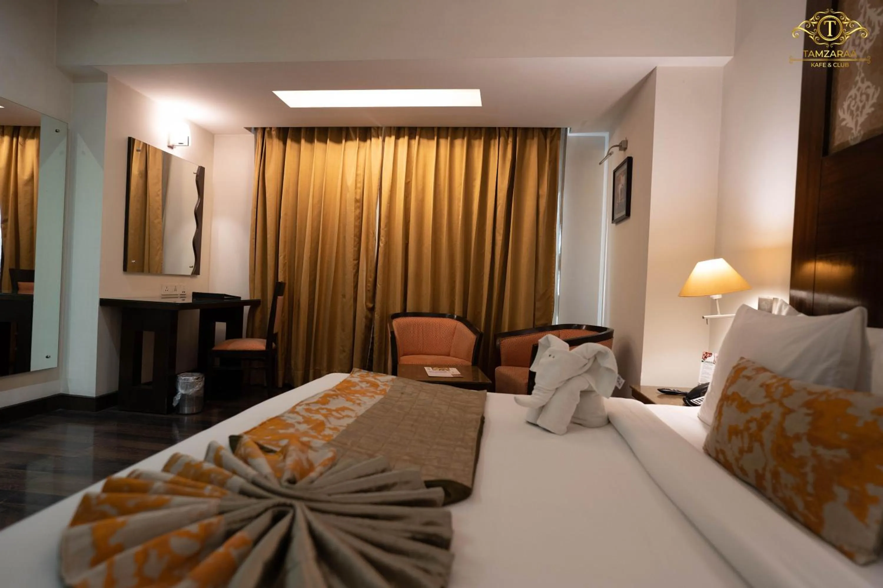 Bed in Best Western Maryland