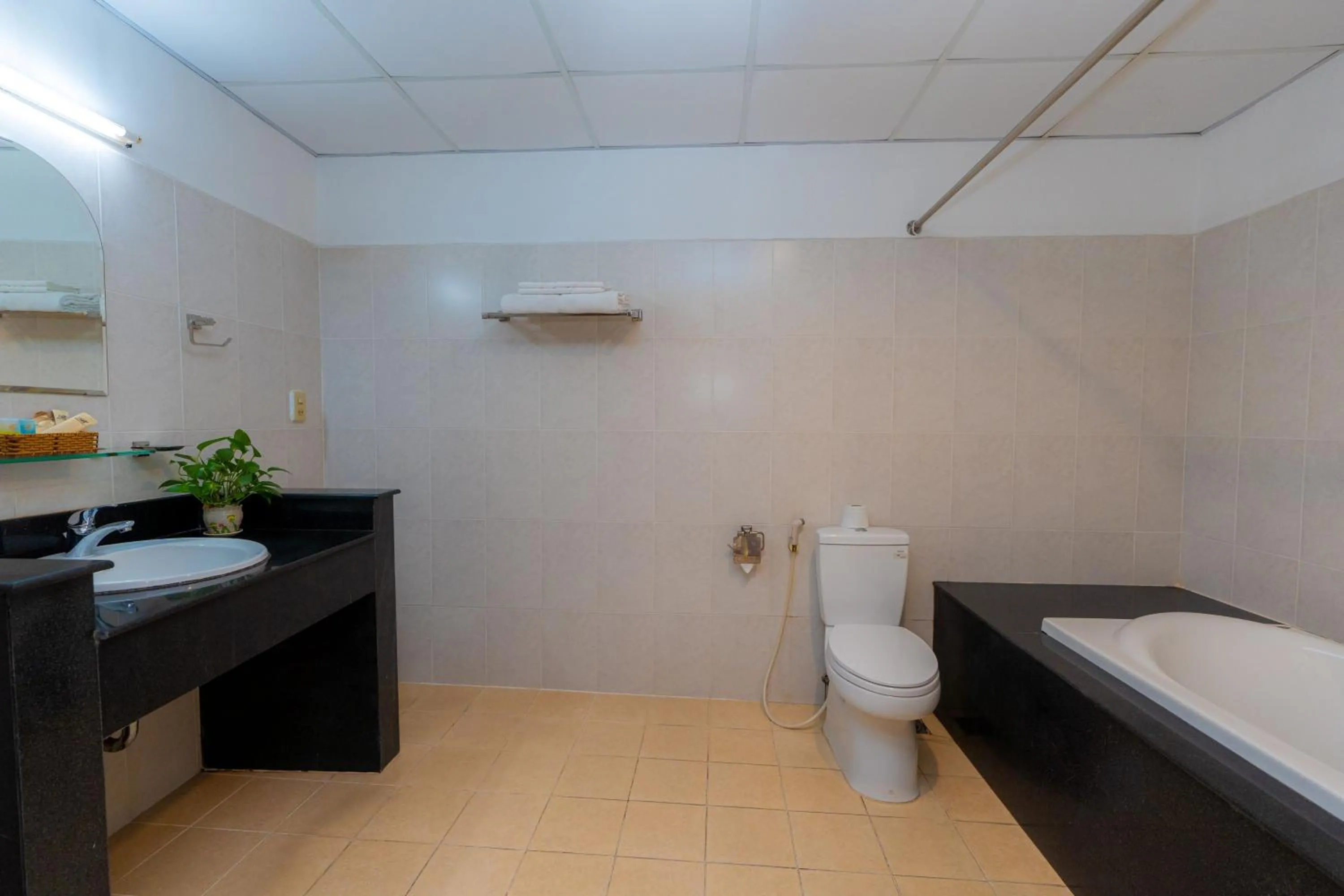 Toilet in Hoang Ha Boutique Hotel