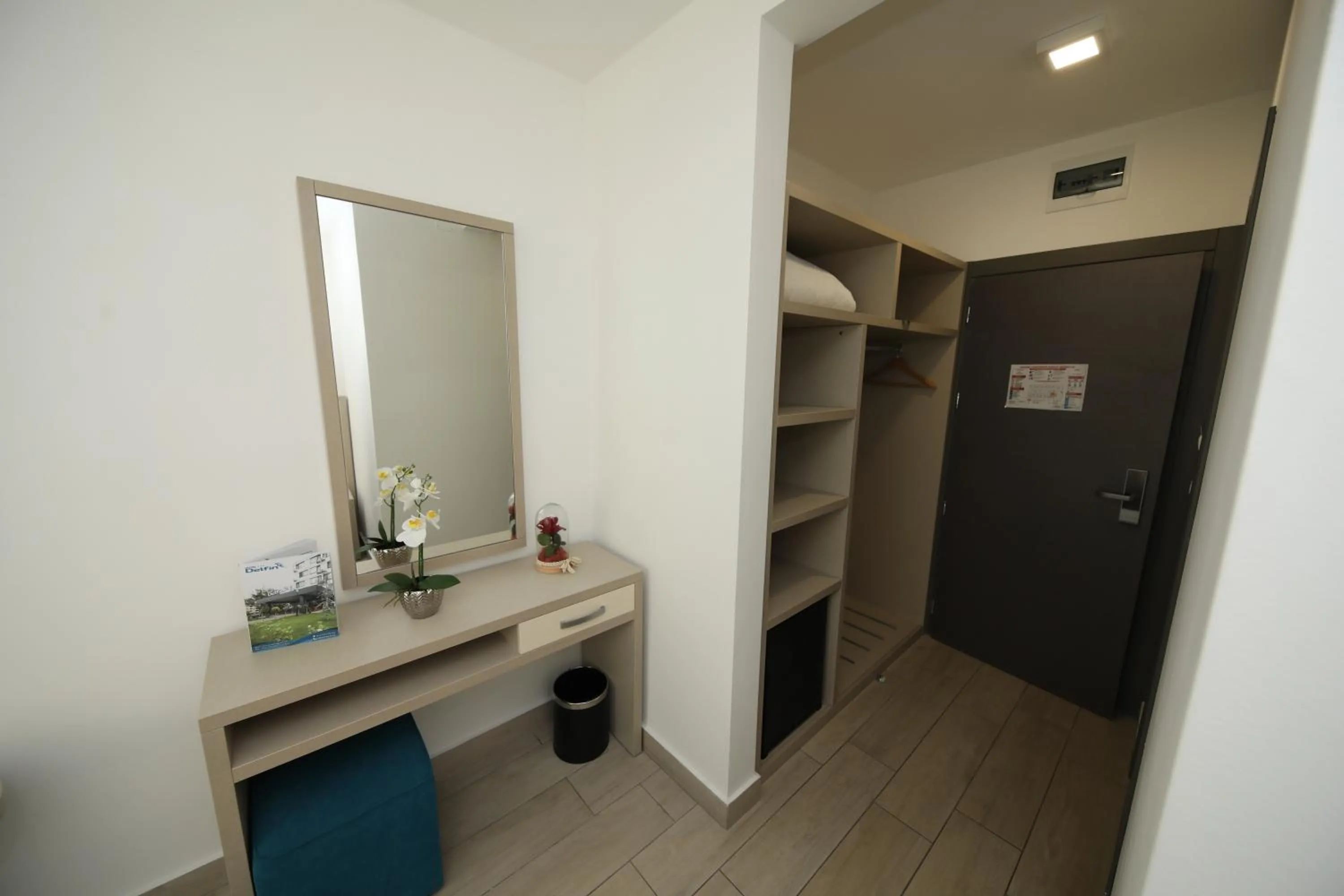 Communal lounge/ TV room in Hotel Delfin