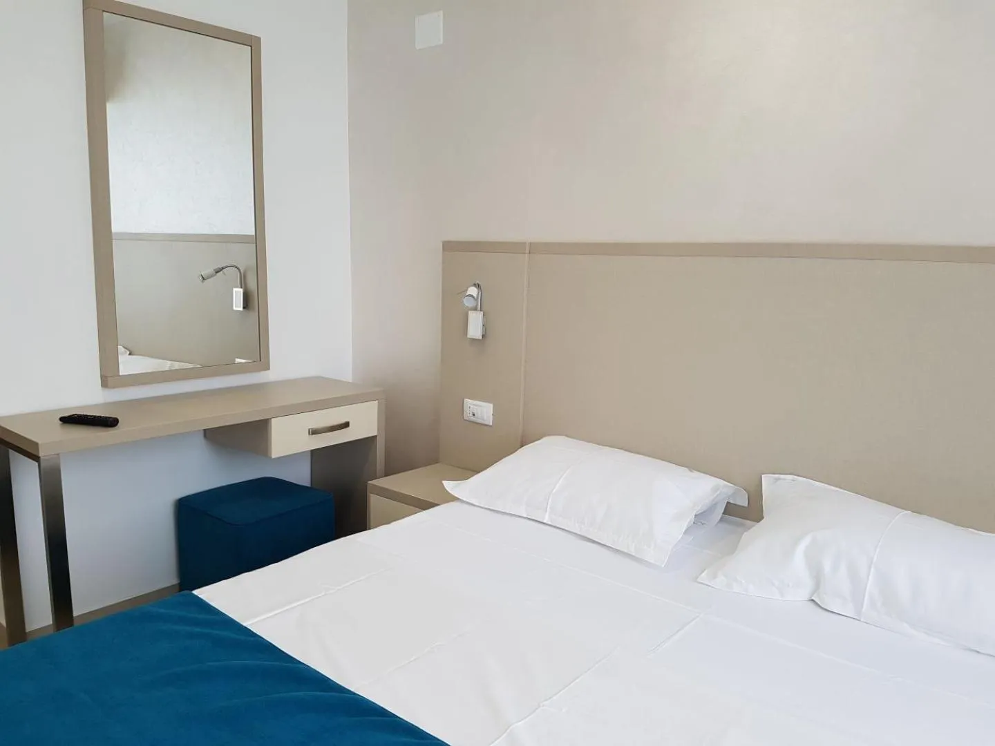 Photo of the whole room, Bed in Hotel Delfin