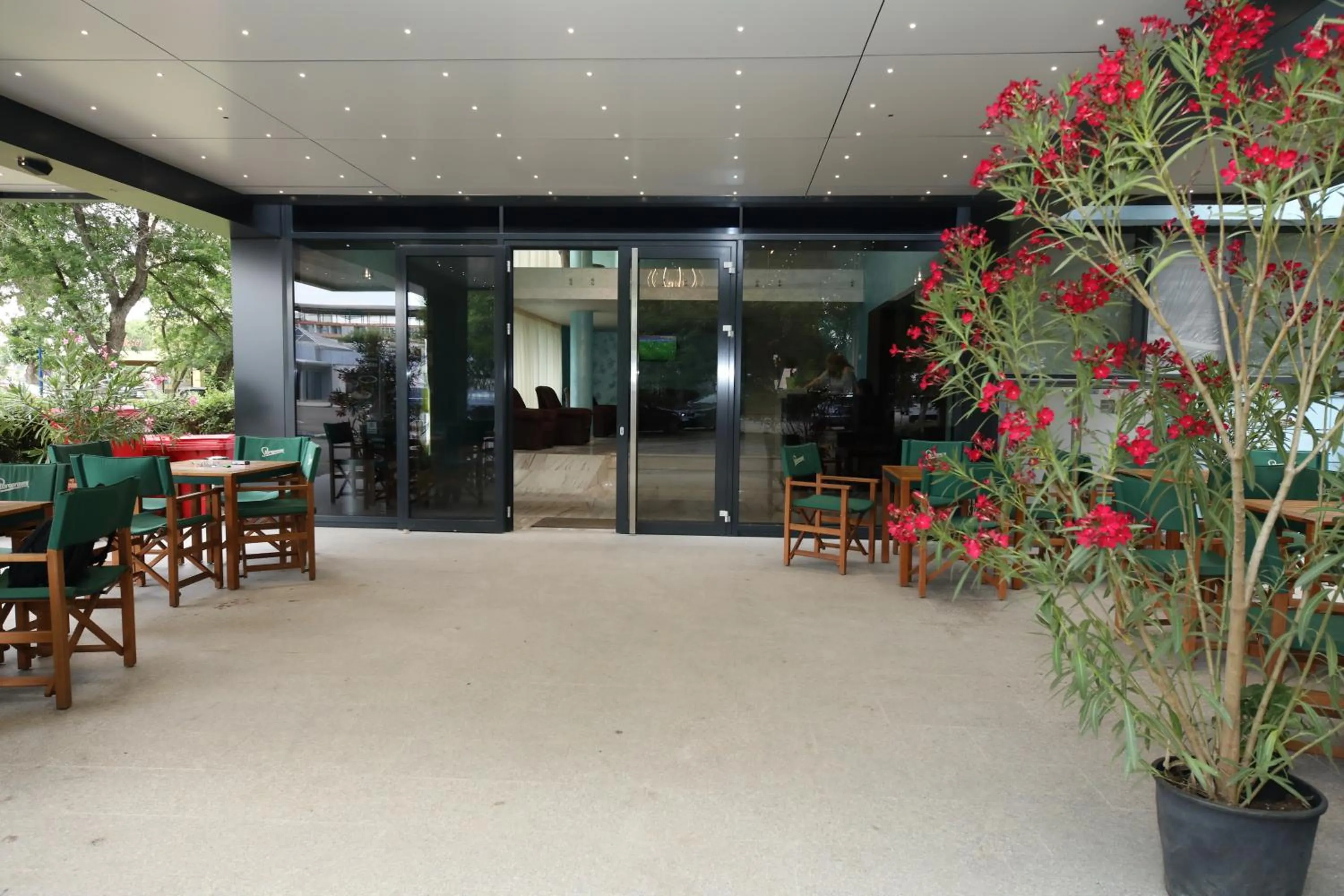 Facade/entrance in Hotel Delfin