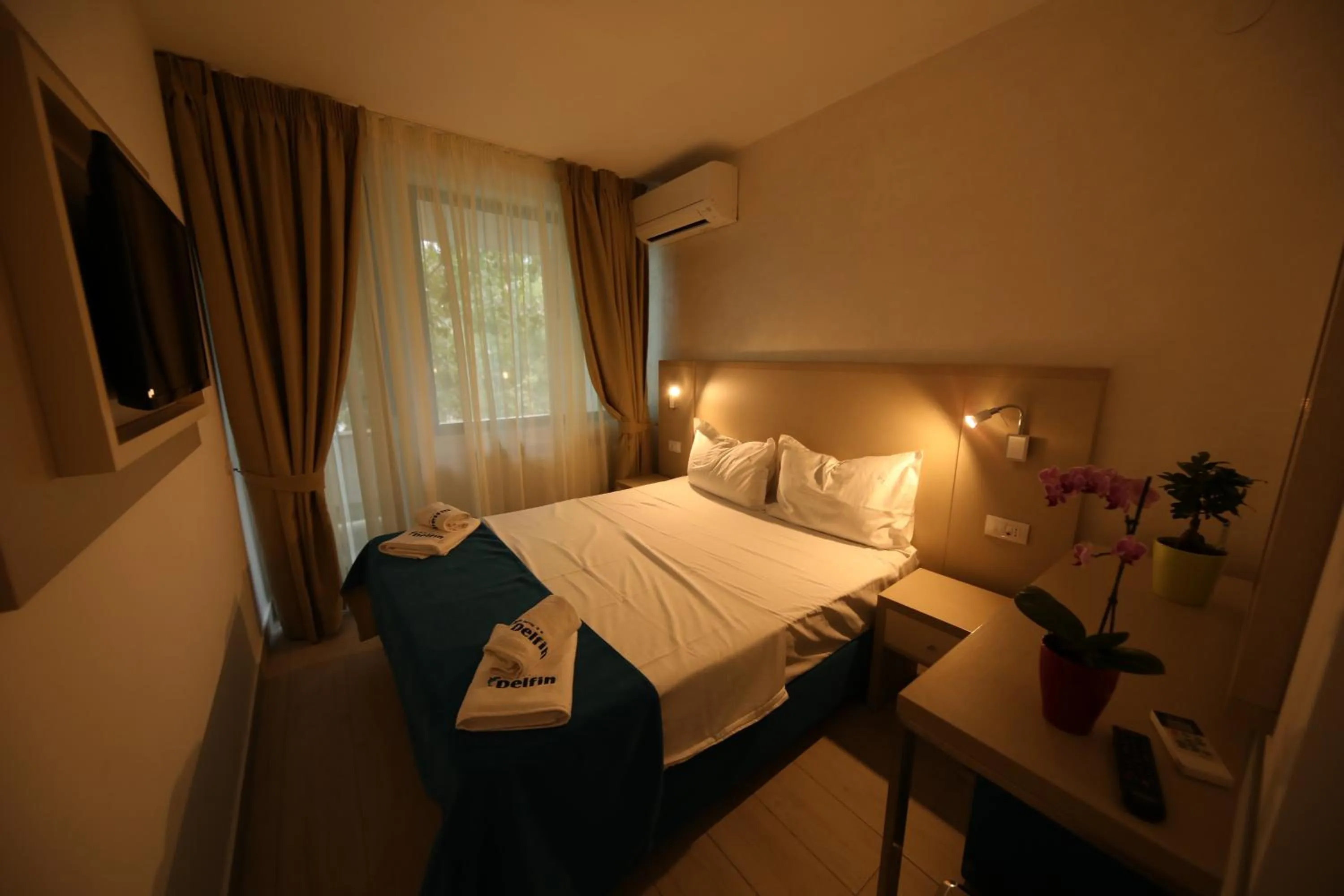 Photo of the whole room, Bed in Hotel Delfin