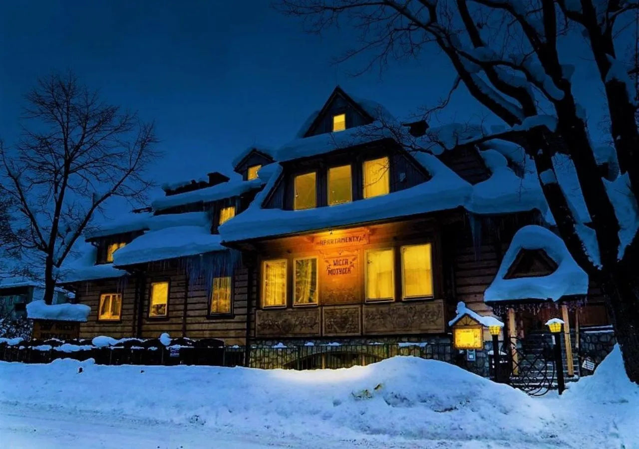 Facade/entrance in Apartamenty ApartArt Zakopane