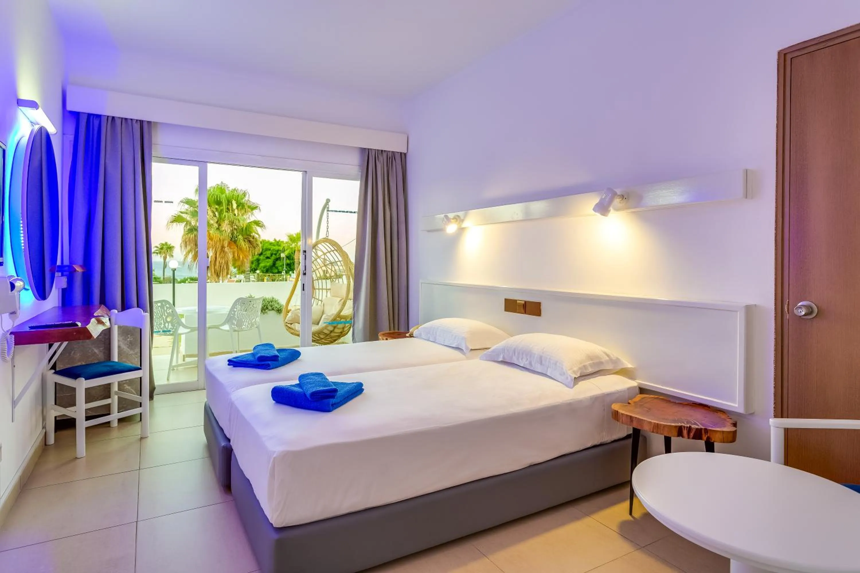 Bed in Adelais Bay Hotel