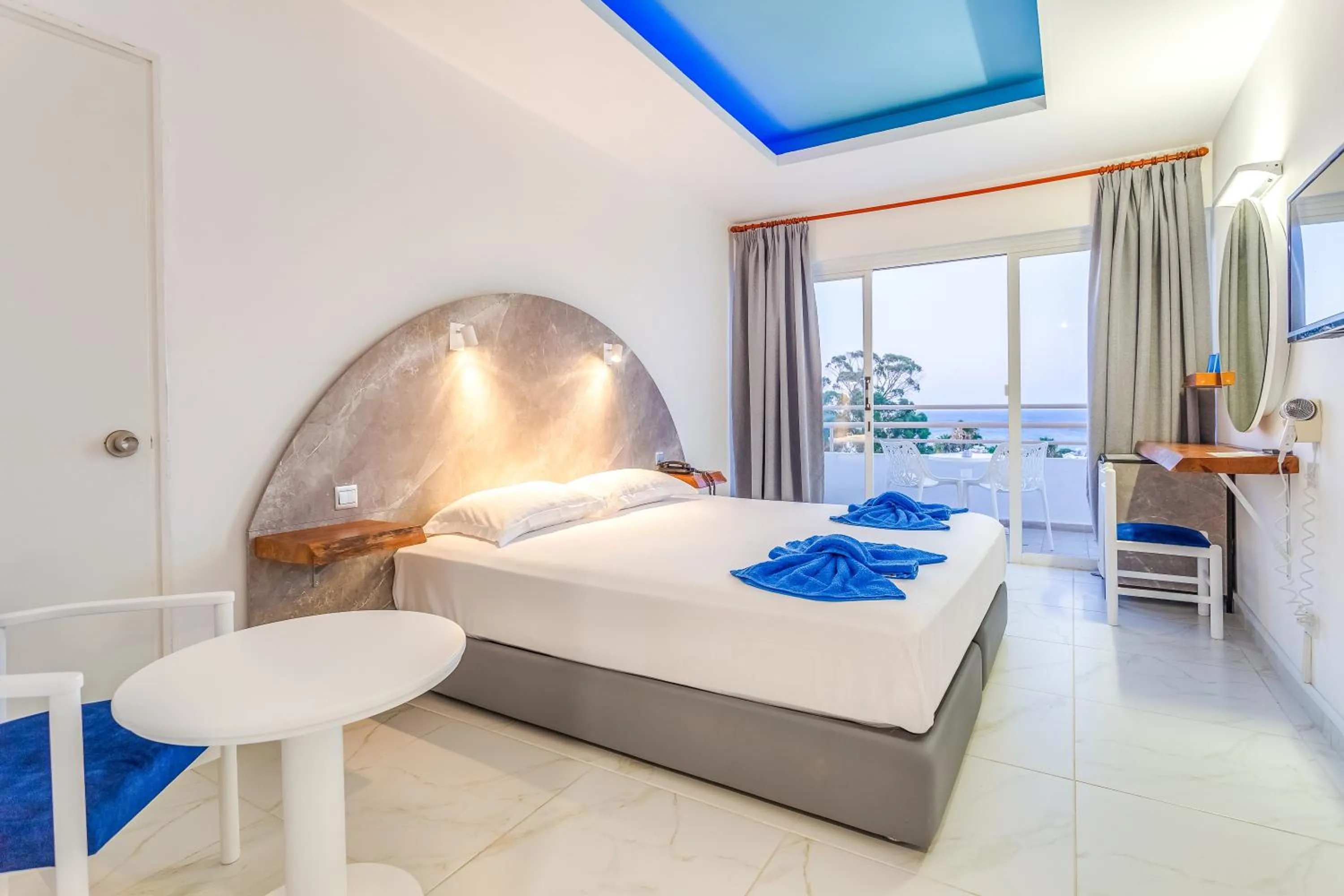 Photo of the whole room in Adelais Bay Hotel