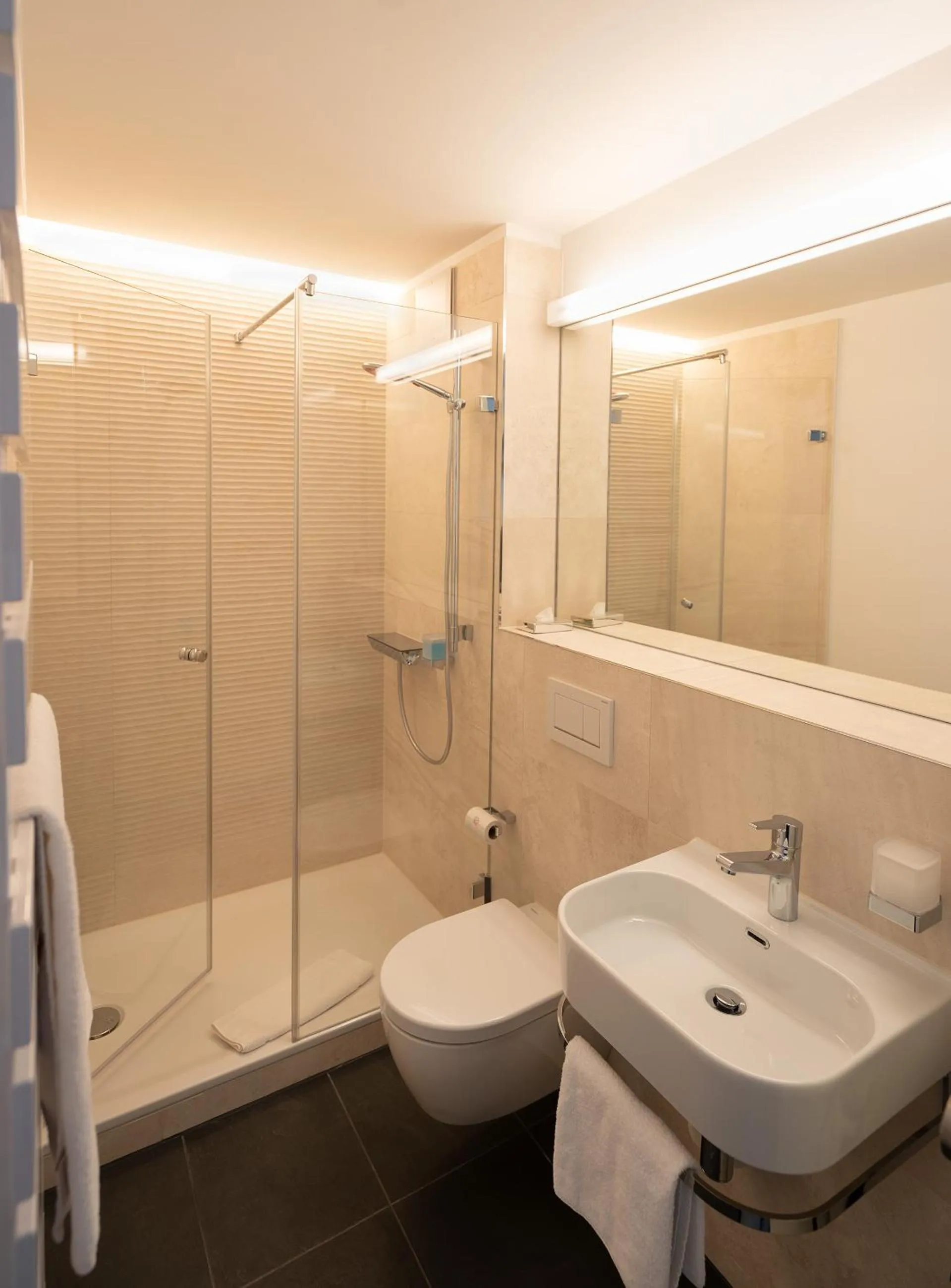 Bathroom in Hotel Am Leinritt