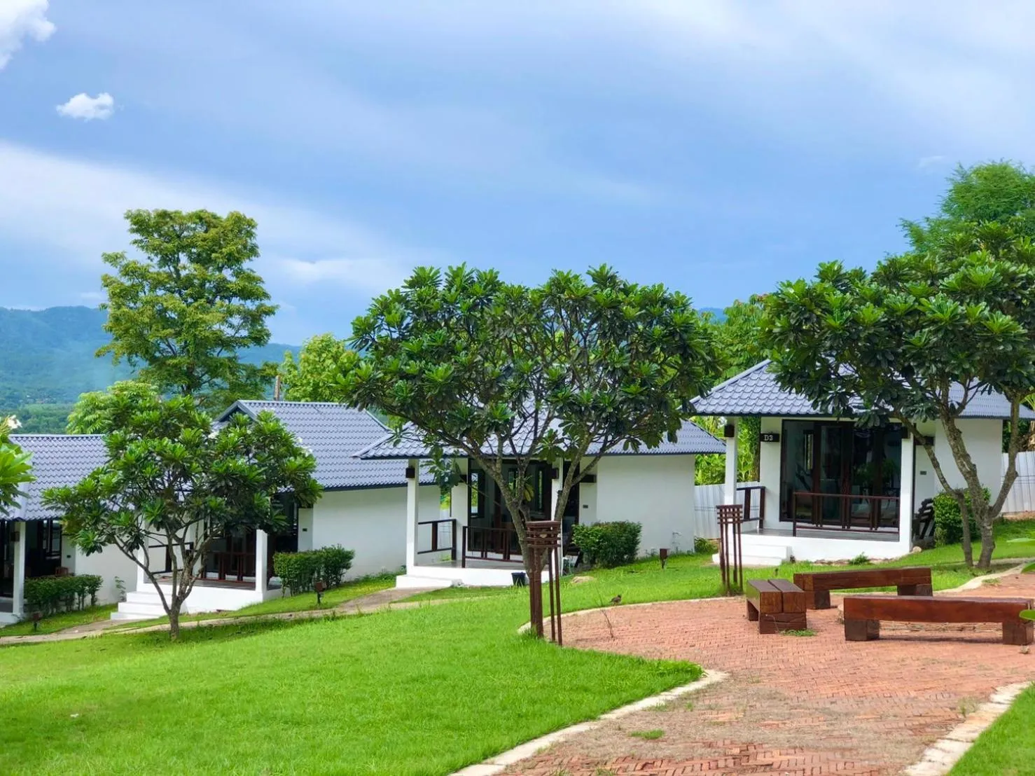 Property building in Diamond Village Pai