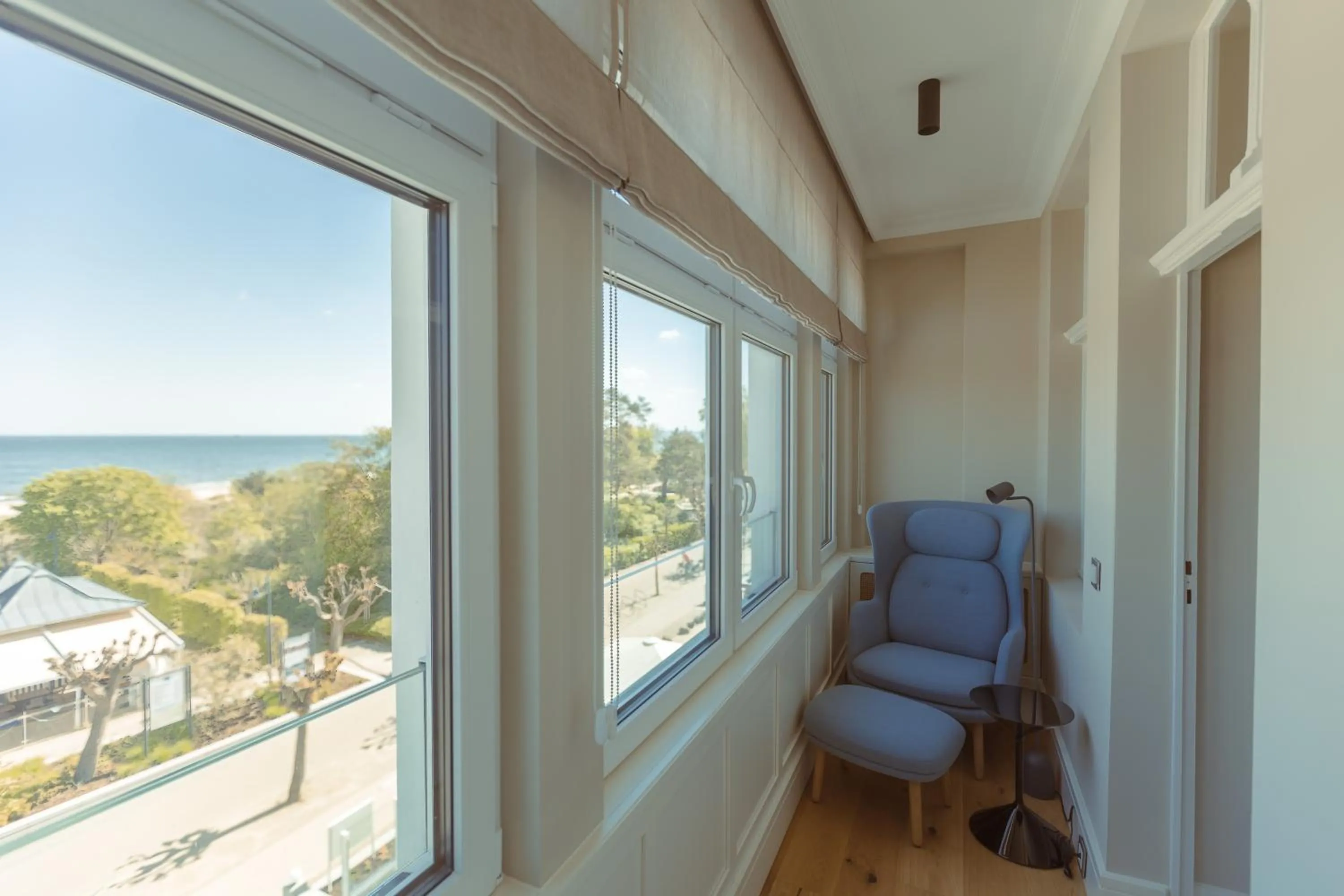 Photo of the whole room in Strandhotel Ostende