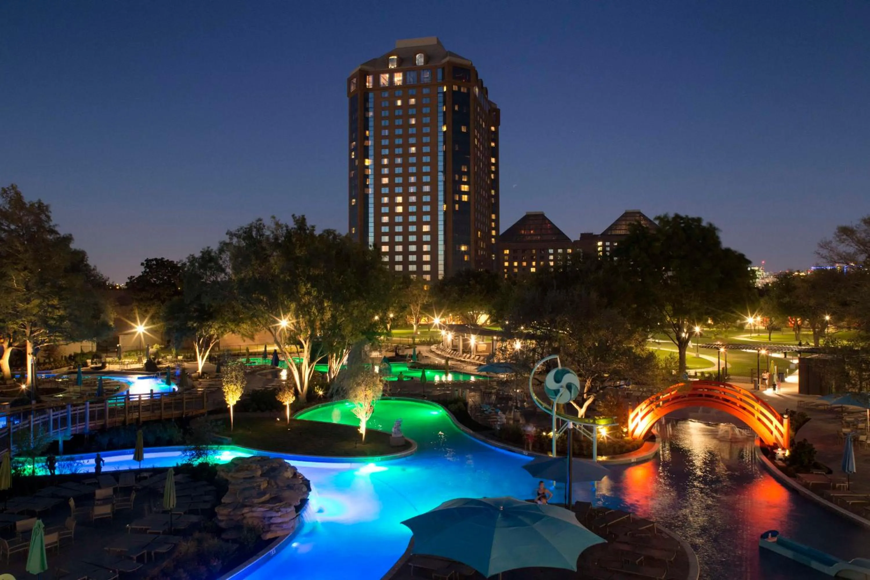 Property building in Hilton Anatole