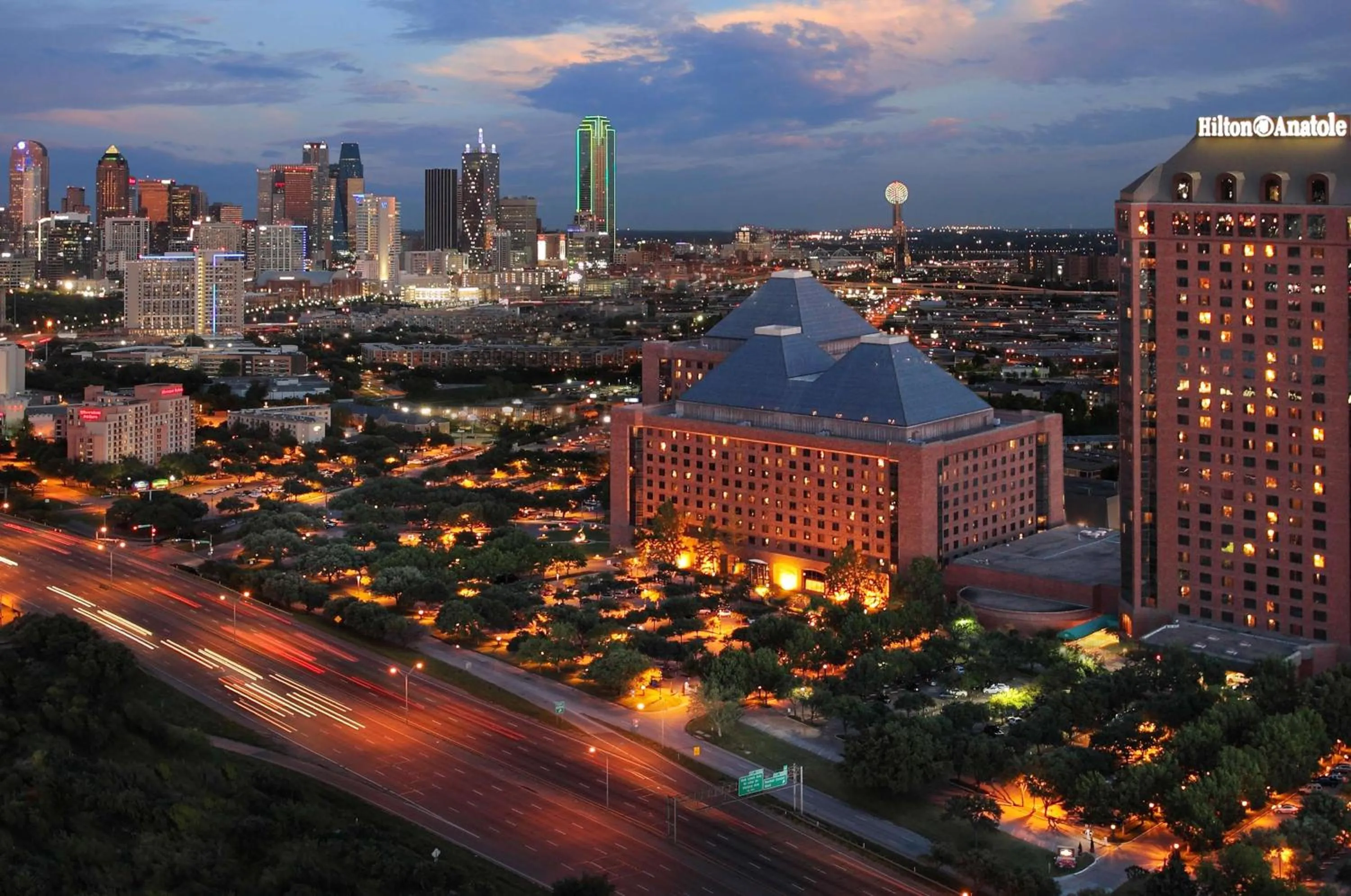 Property building in Hilton Anatole