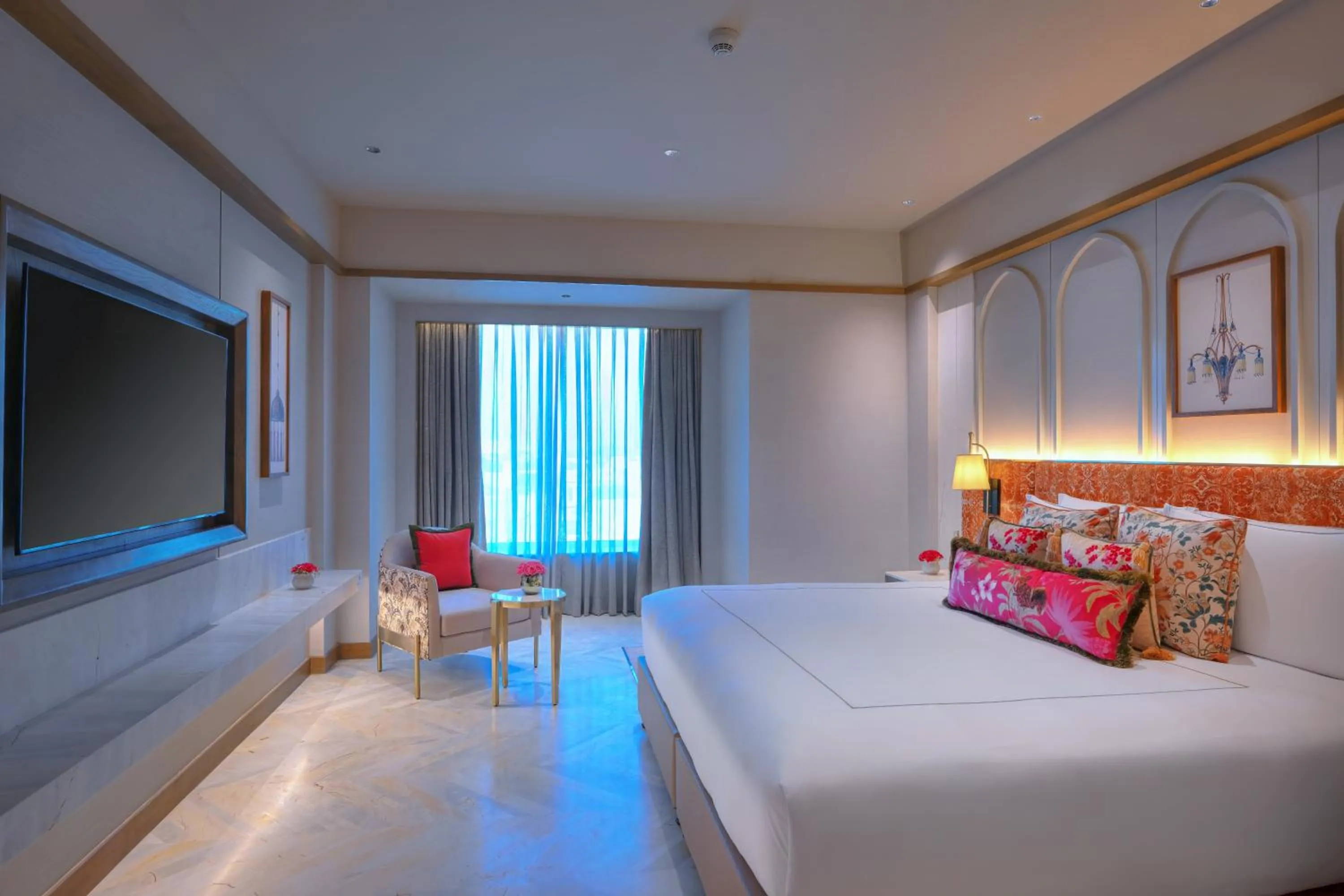 Bedroom, Bed in Taj Agra