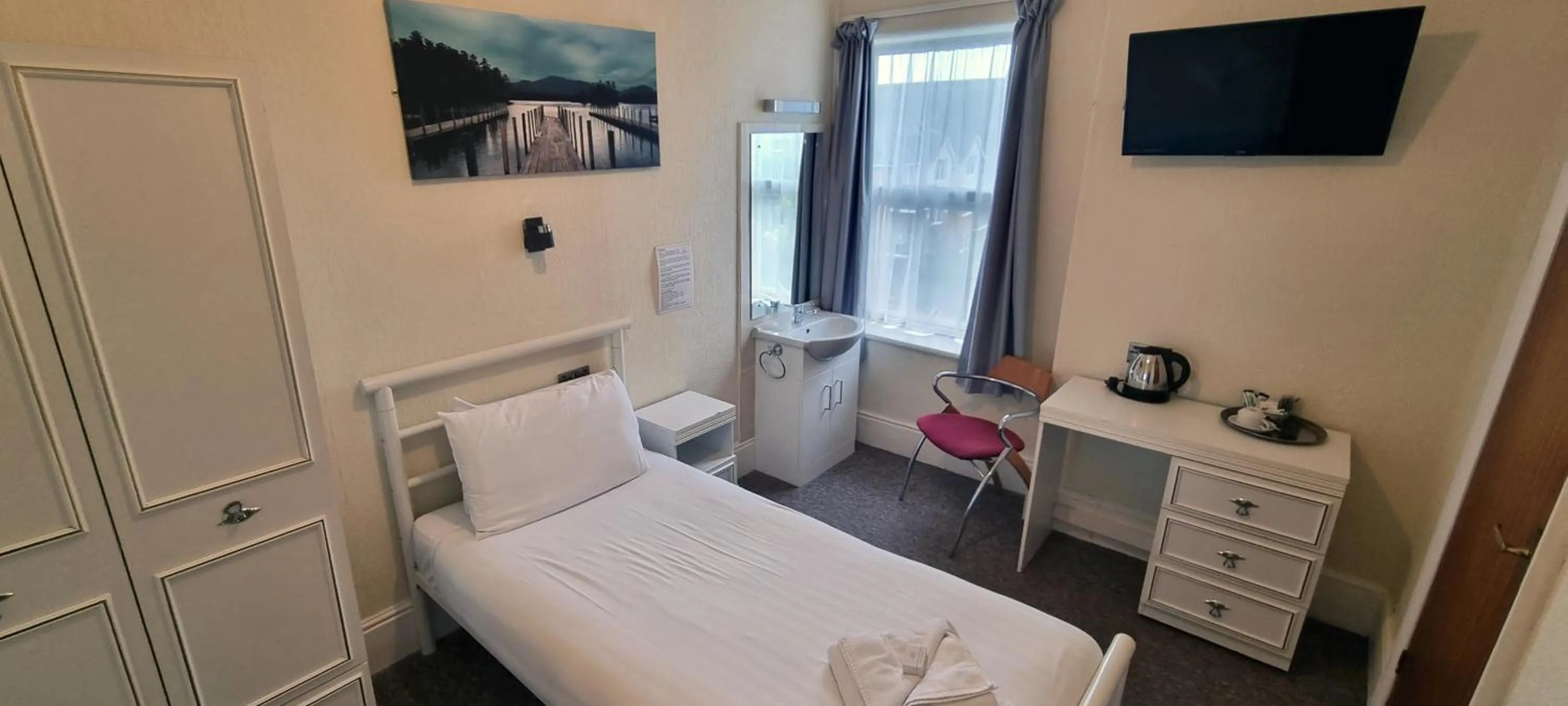 Bedroom, Bed in Medehamstede Hotel