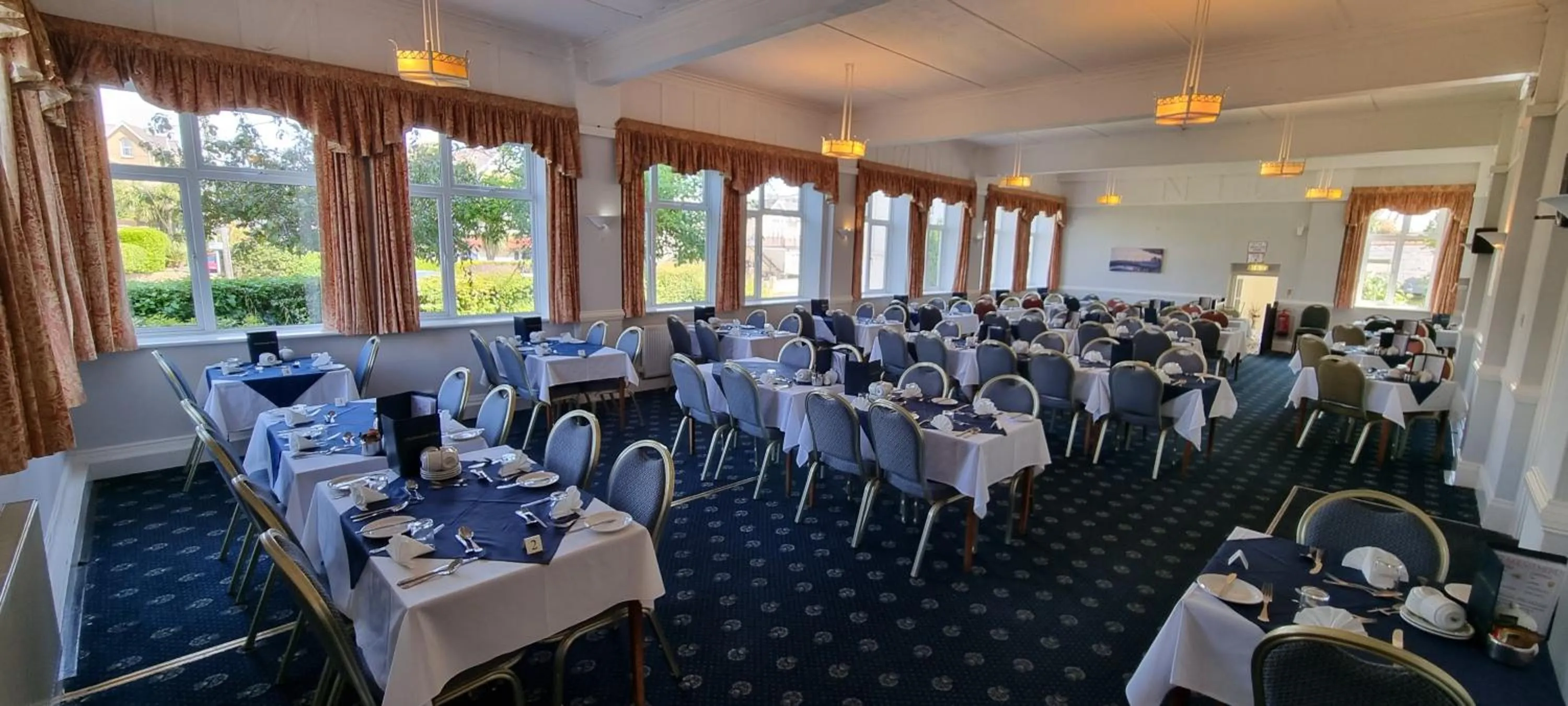 Restaurant/places to eat in Medehamstede Hotel