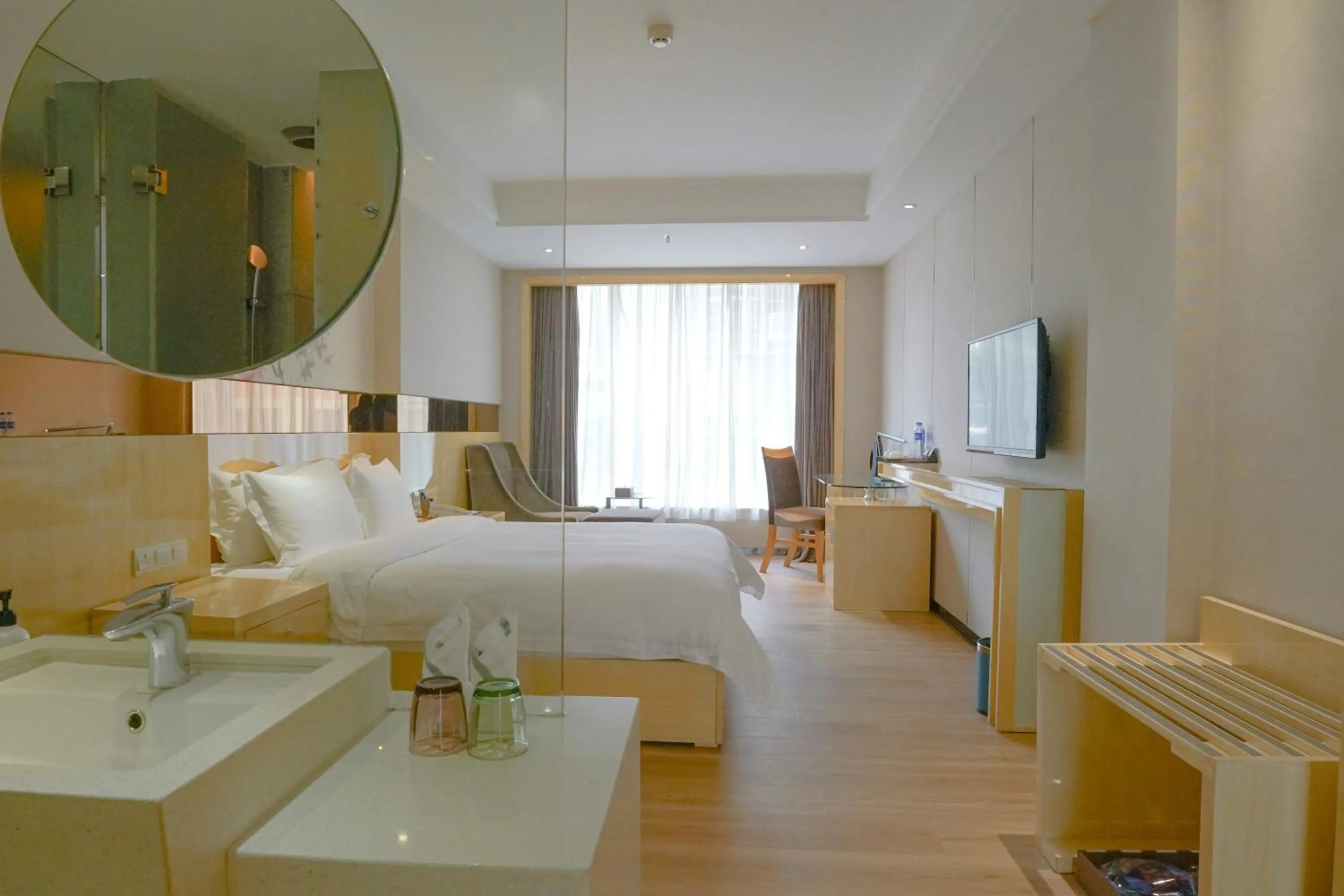 Photo of the whole room, Bed in Paco Hotel Ouzhuang Metro Guangzhou