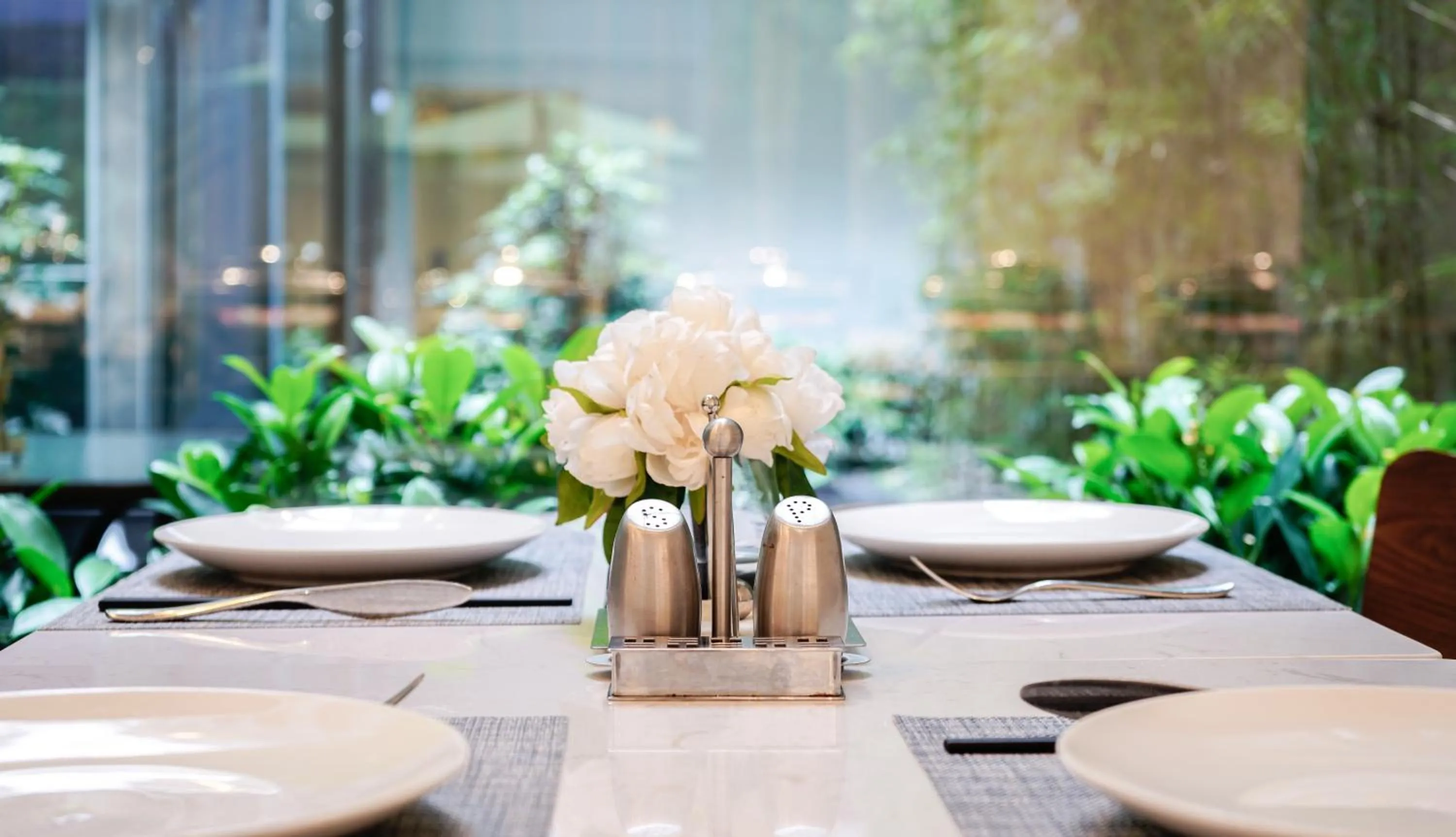 Restaurant/places to eat in Paco Hotel Ouzhuang Metro Guangzhou