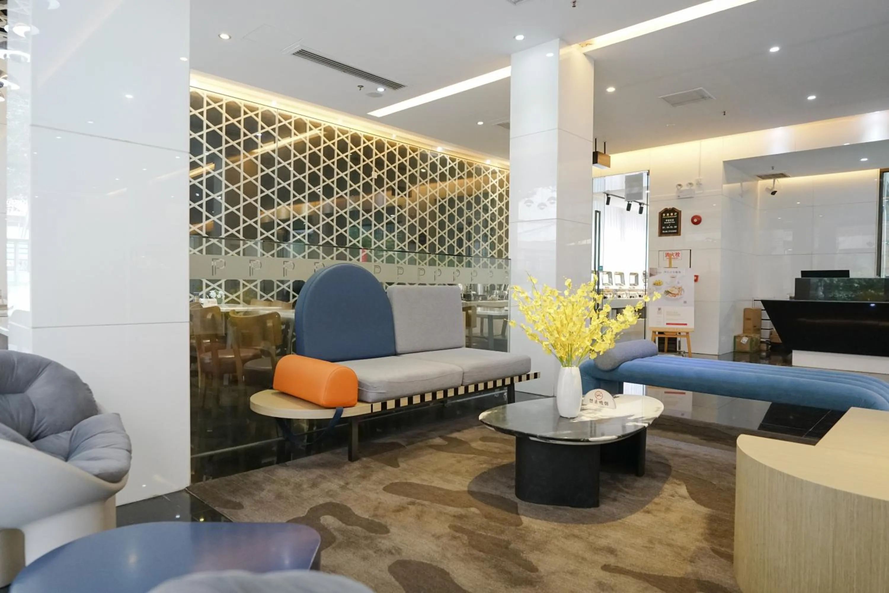 Lobby or reception in Paco Hotel Ouzhuang Metro Guangzhou