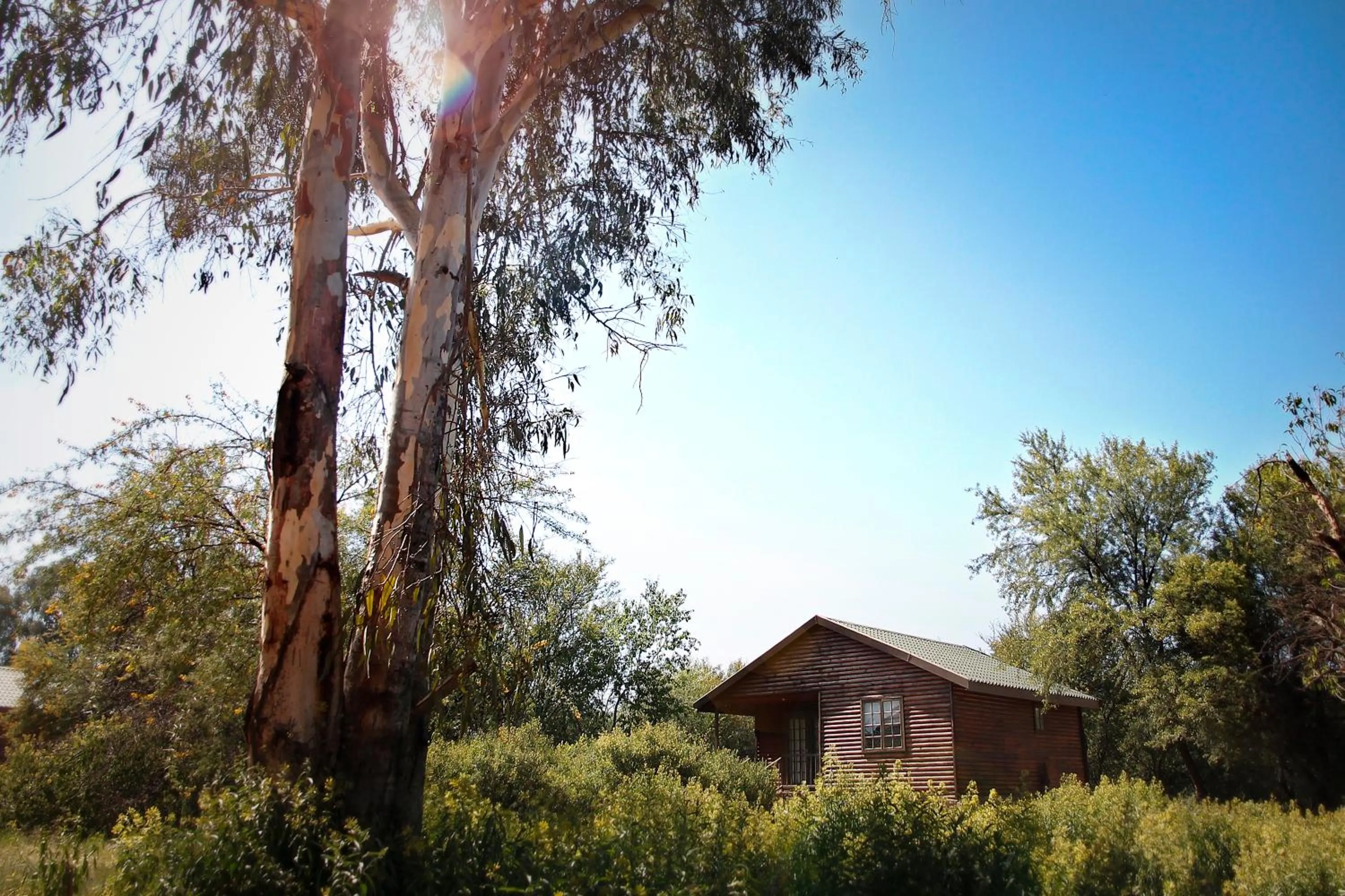 Facade/entrance in Bains Lodge - Sustainable Electricity